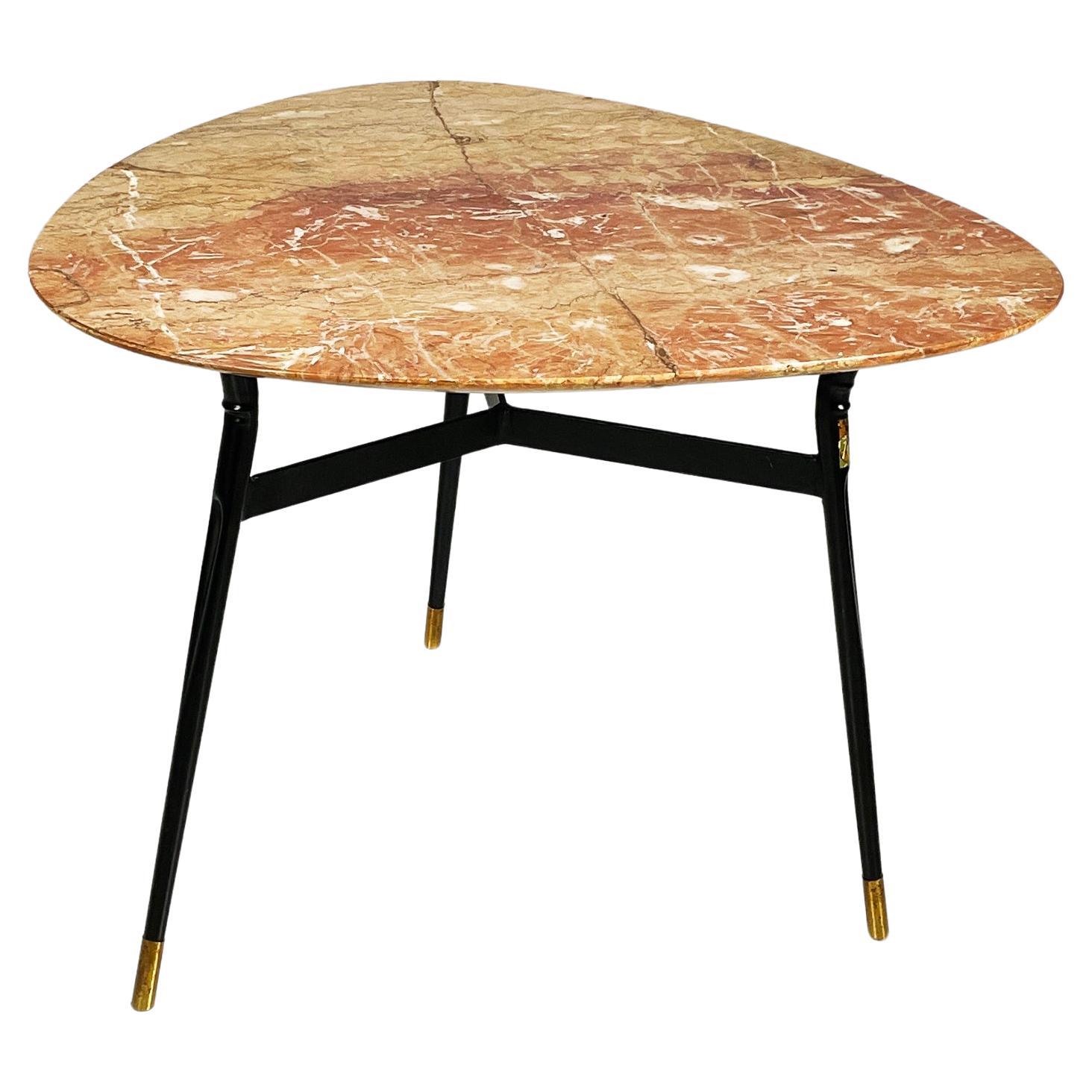 Italian mid-century modern Coffee table in red marble, black metal brass, 1960s For Sale