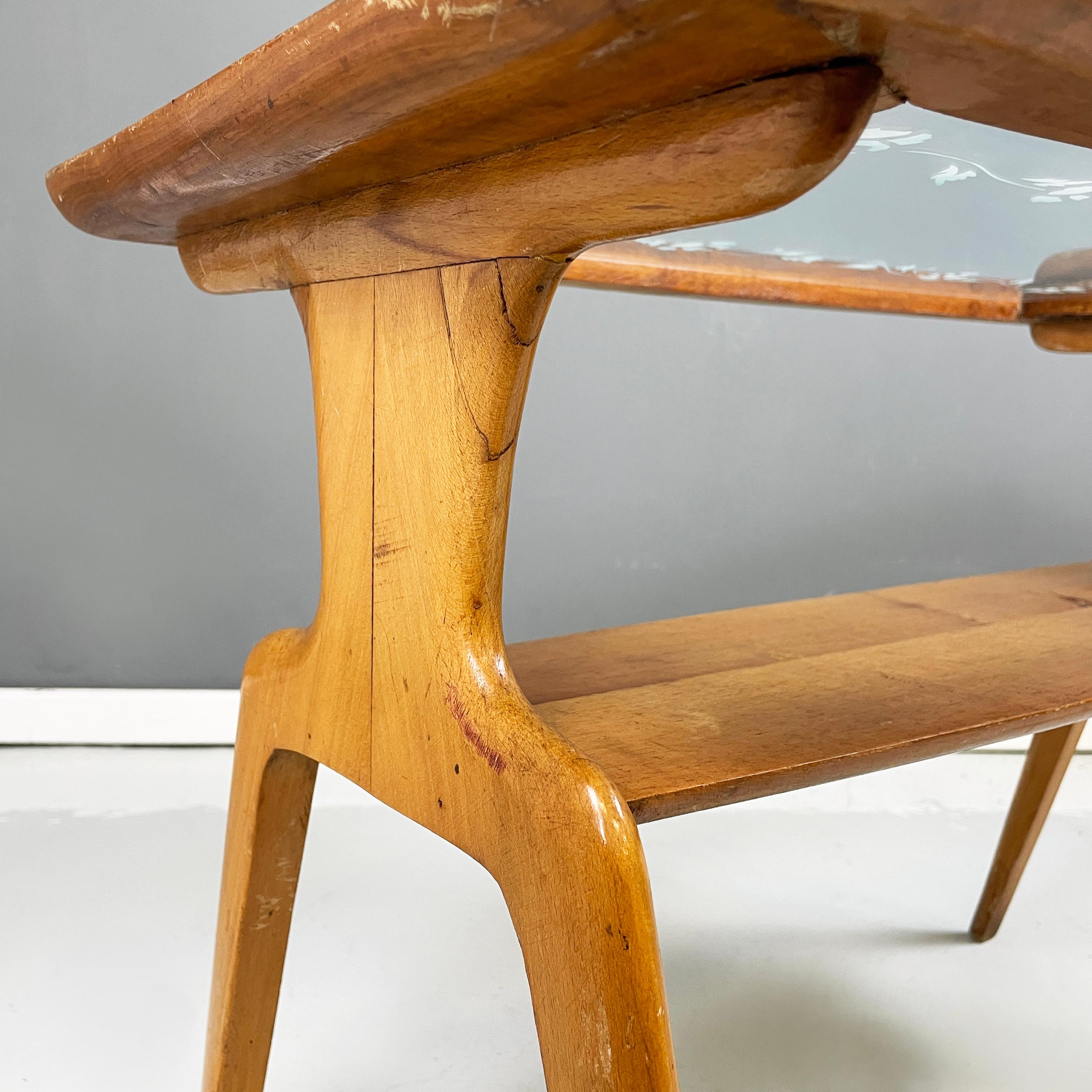 Italian mid-century modern Coffee table in wood and decorated glass, 1950s For Sale 7