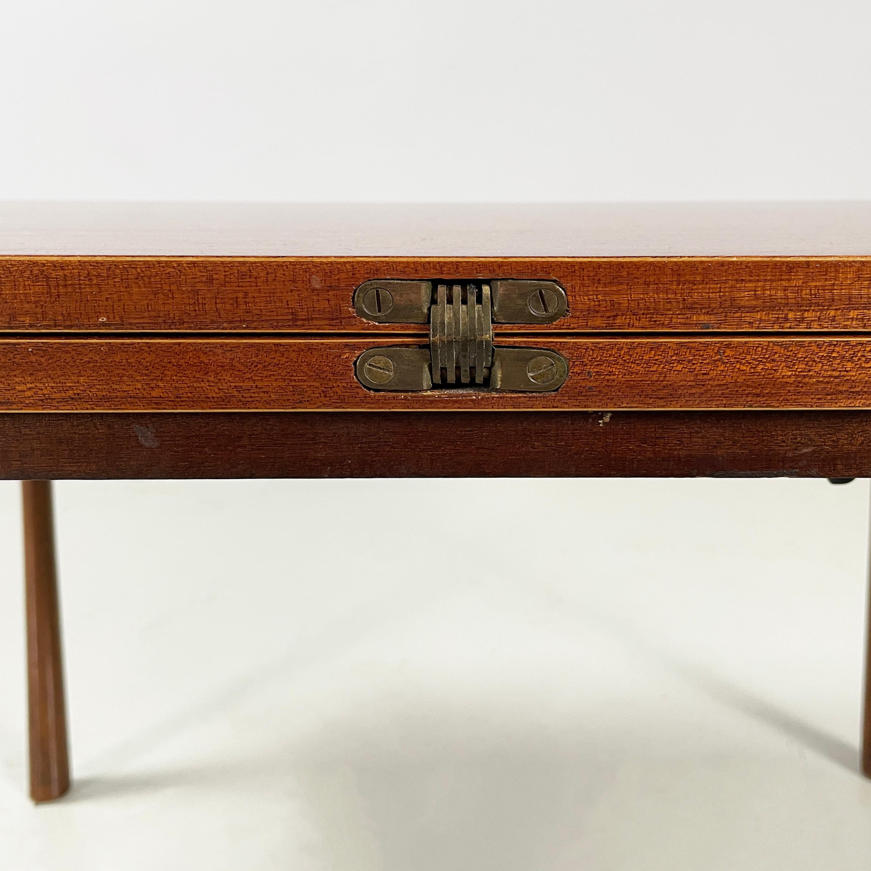 Mesa de centro italiana moderna de mediados de siglo con tablero extensible de madera, años 60 en venta 6