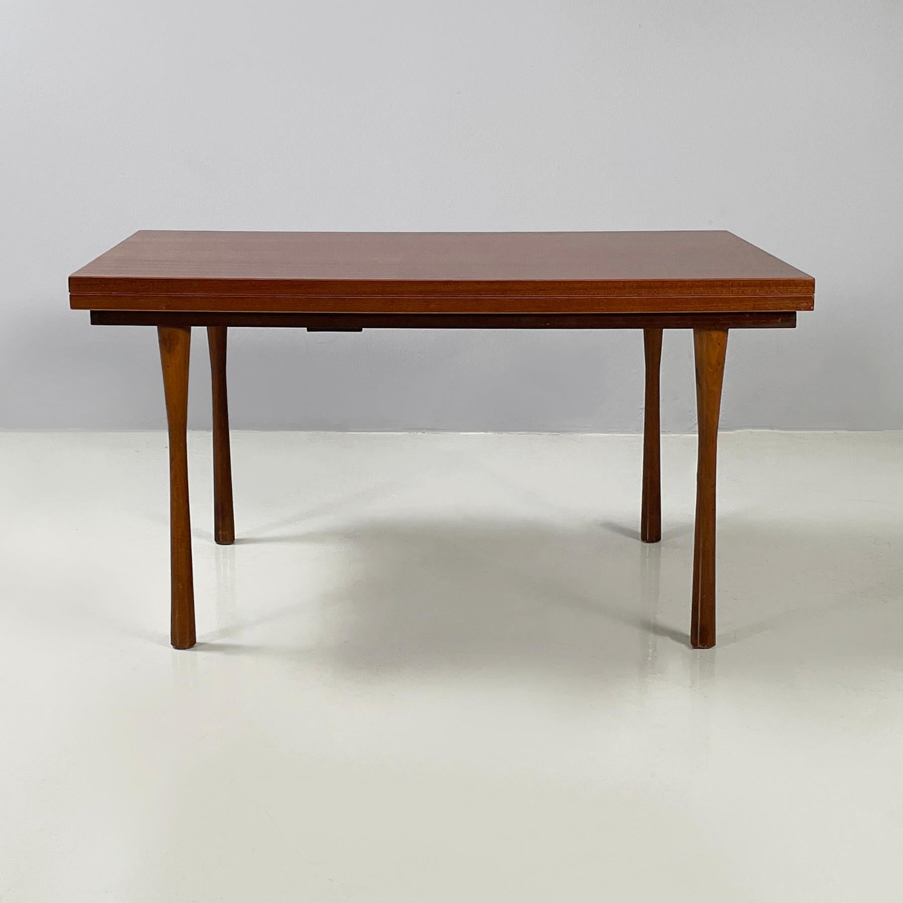 Mesa de centro italiana moderna de mediados de siglo con tablero extensible de madera, años 60 en Bueno estado para la venta en MIlano, IT