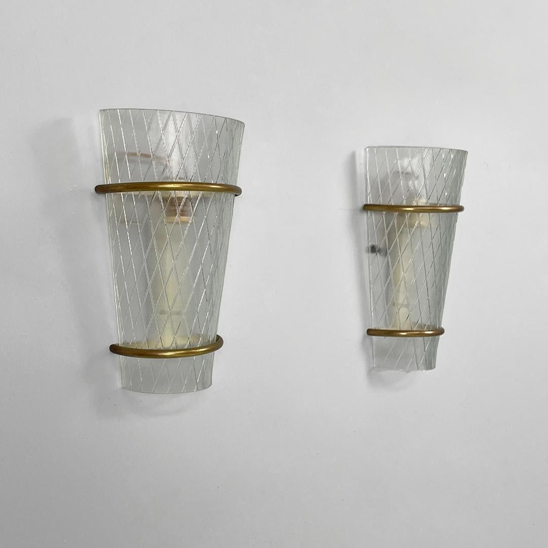 Mid-Century moderno Lampade da parete italiane di metà secolo in vetro e metallo, 1950 in vendita