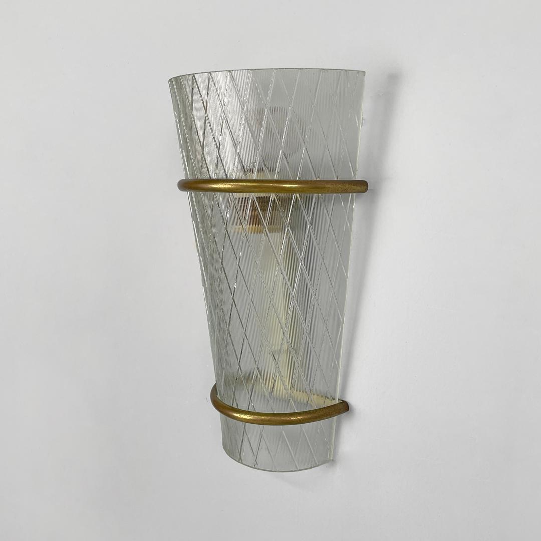 Metà XX secolo Lampade da parete italiane di metà secolo in vetro e metallo, 1950 in vendita