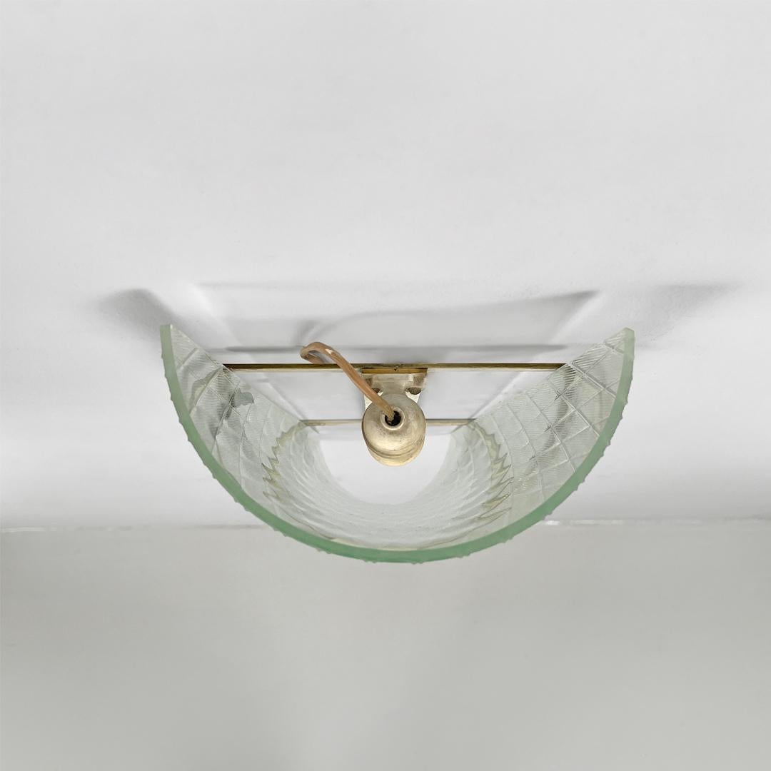 Lampade da parete italiane di metà secolo in vetro e metallo, 1950 in vendita 2