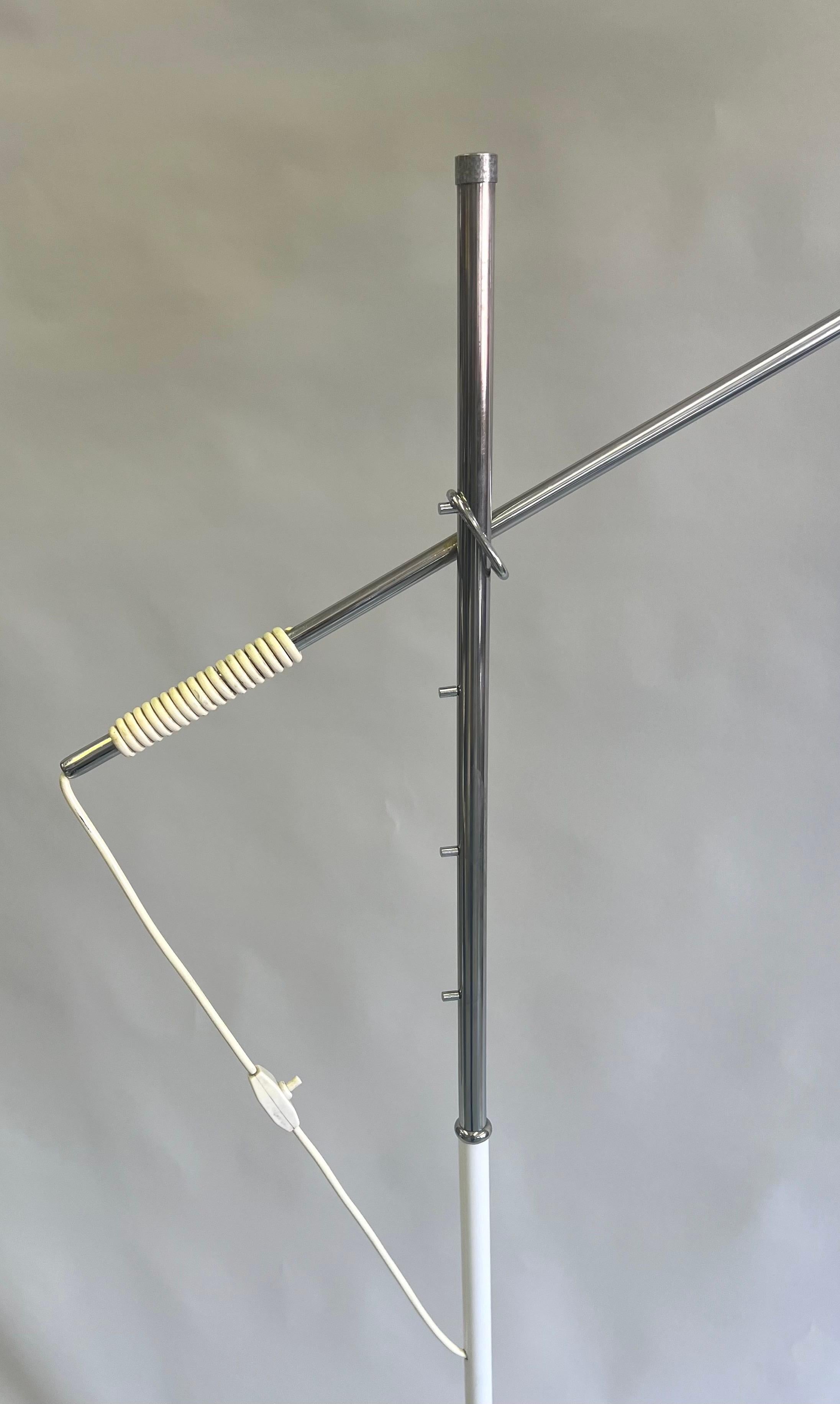 Italian Mid-Century Modern Counter-Balance Floor Lamp, Angelo Lelli, Arredoluce For Sale 5