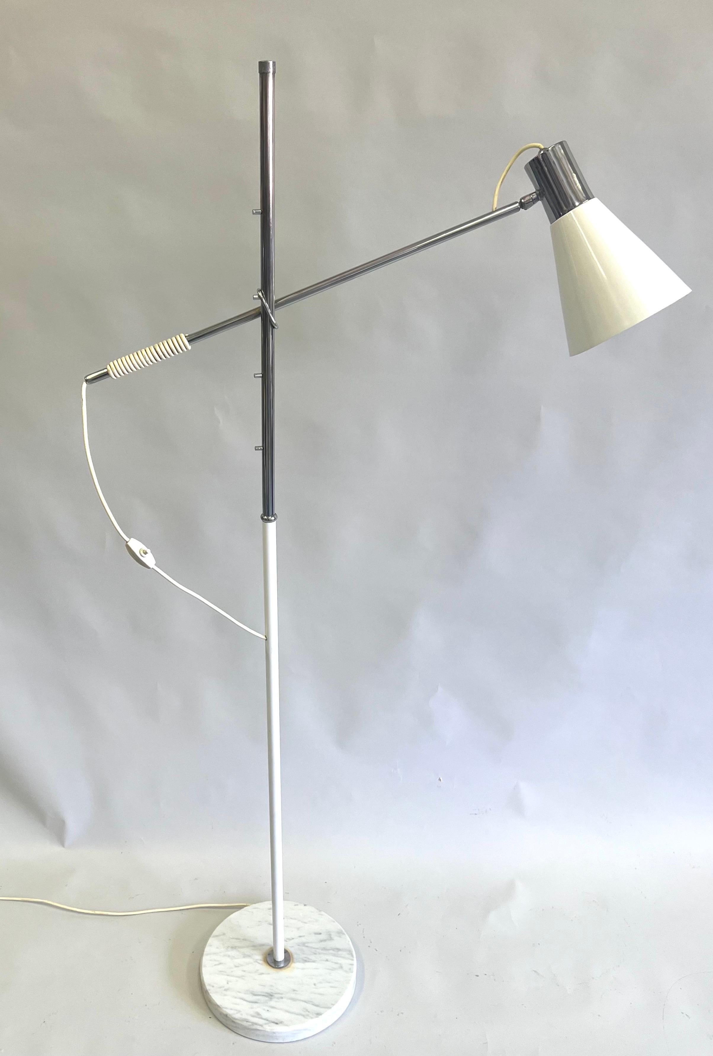 Italian Mid-Century Modern Counter-Balance Floor Lamp, Angelo Lelli, Arredoluce For Sale 2