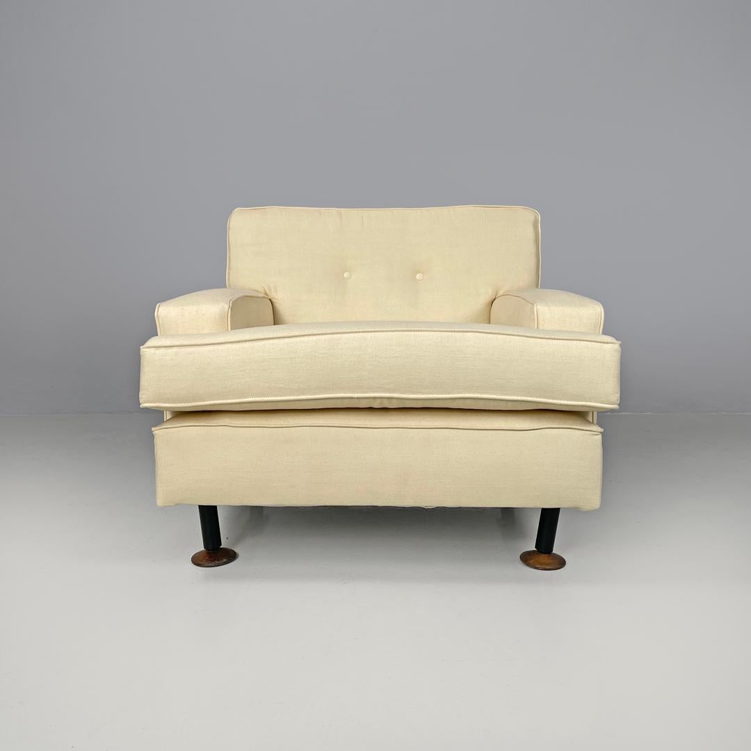 Italian mid-century modern cream white armchair Square Zanuso for Arflex, 1960s In Good Condition In MIlano, IT