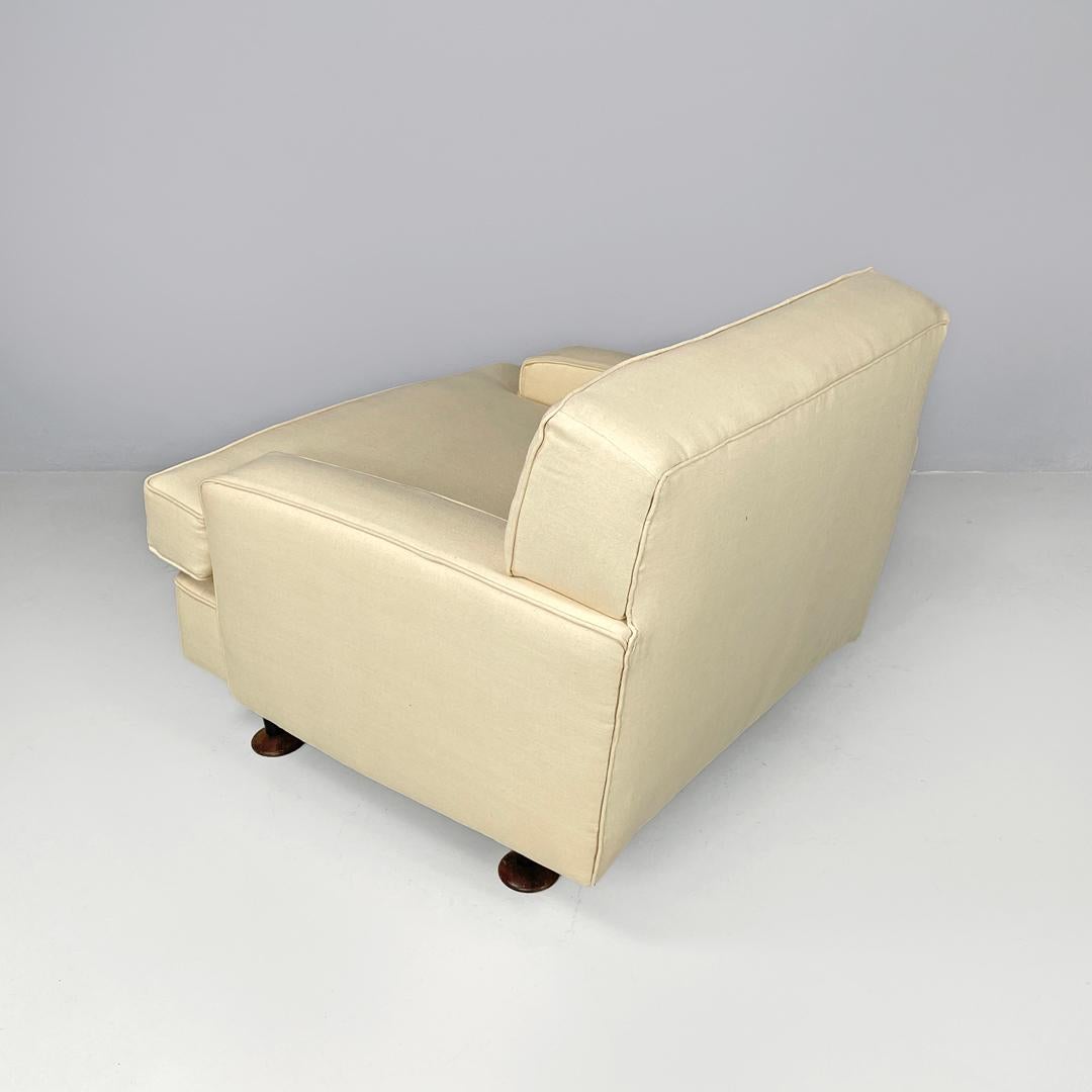 Mid-20th Century Italian mid-century modern cream white armchair Square Zanuso for Arflex, 1960s