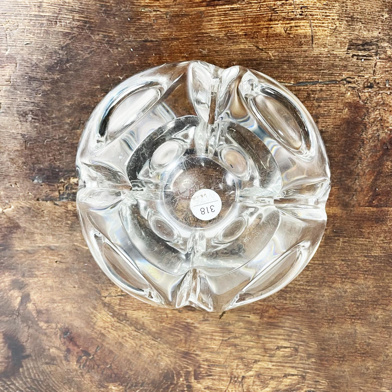 Italian Mid-Century Modern Crystal Flower Shape Table Ashtray, 1970s For Sale 5