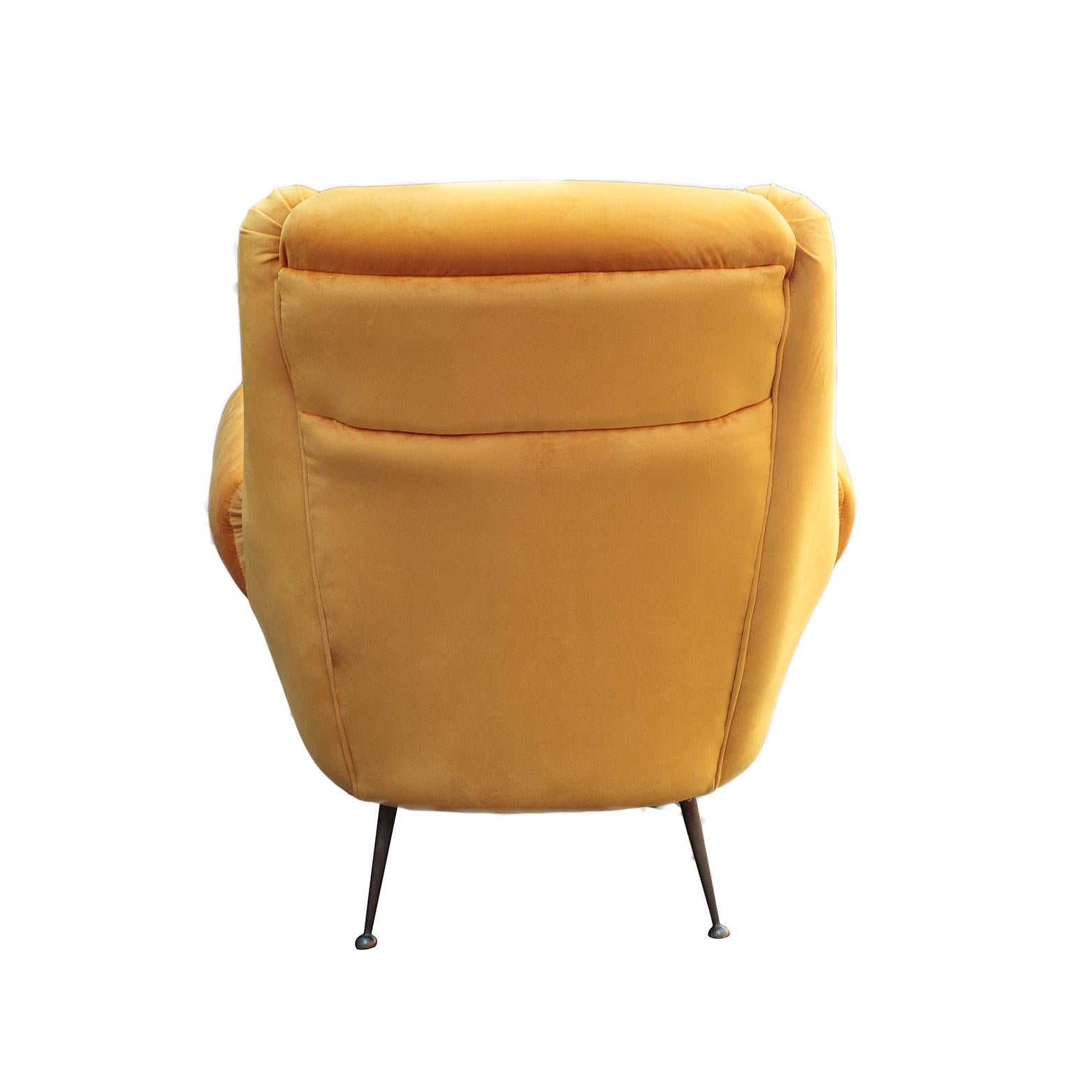 Italian Mid-Century Modern Curved Sofa and 2 Armchairs by ISA Bergamo 4