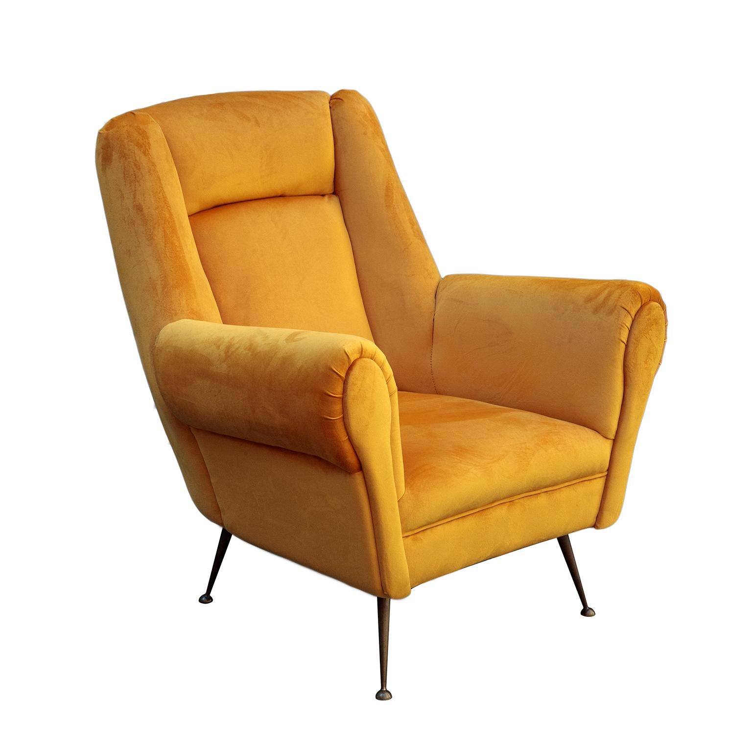 Italian Mid-Century Modern Curved Sofa and 2 Armchairs by ISA Bergamo 1
