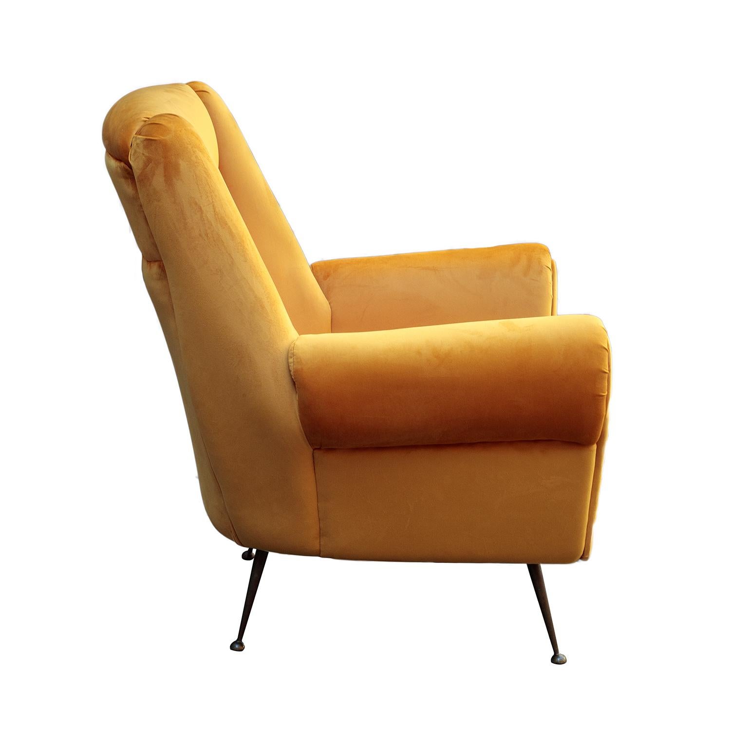 Italian Mid-Century Modern Curved Sofa and 2 Armchairs by ISA Bergamo 2