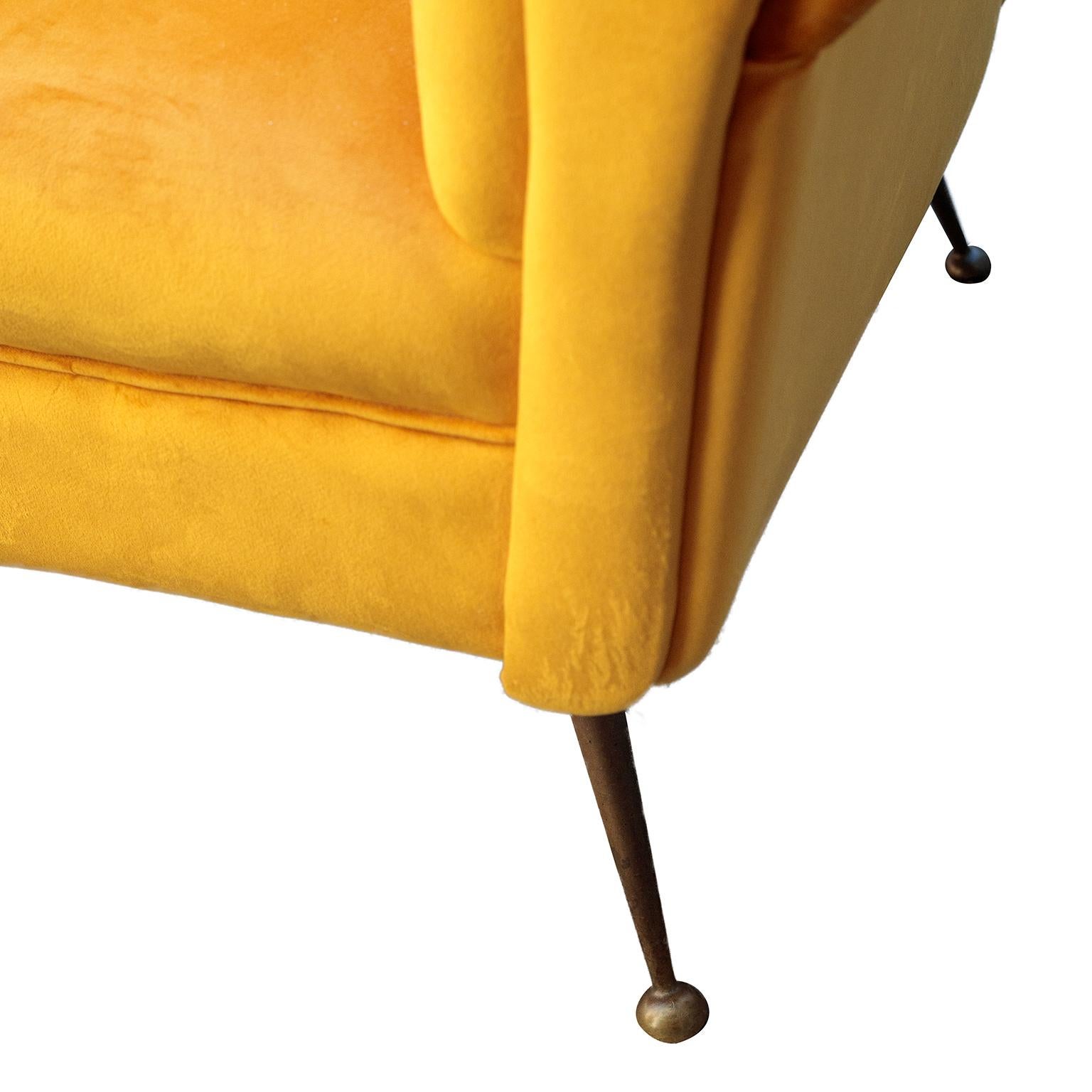 Italian Mid-Century Modern Curved Sofa and 2 Armchairs by ISA Bergamo 3