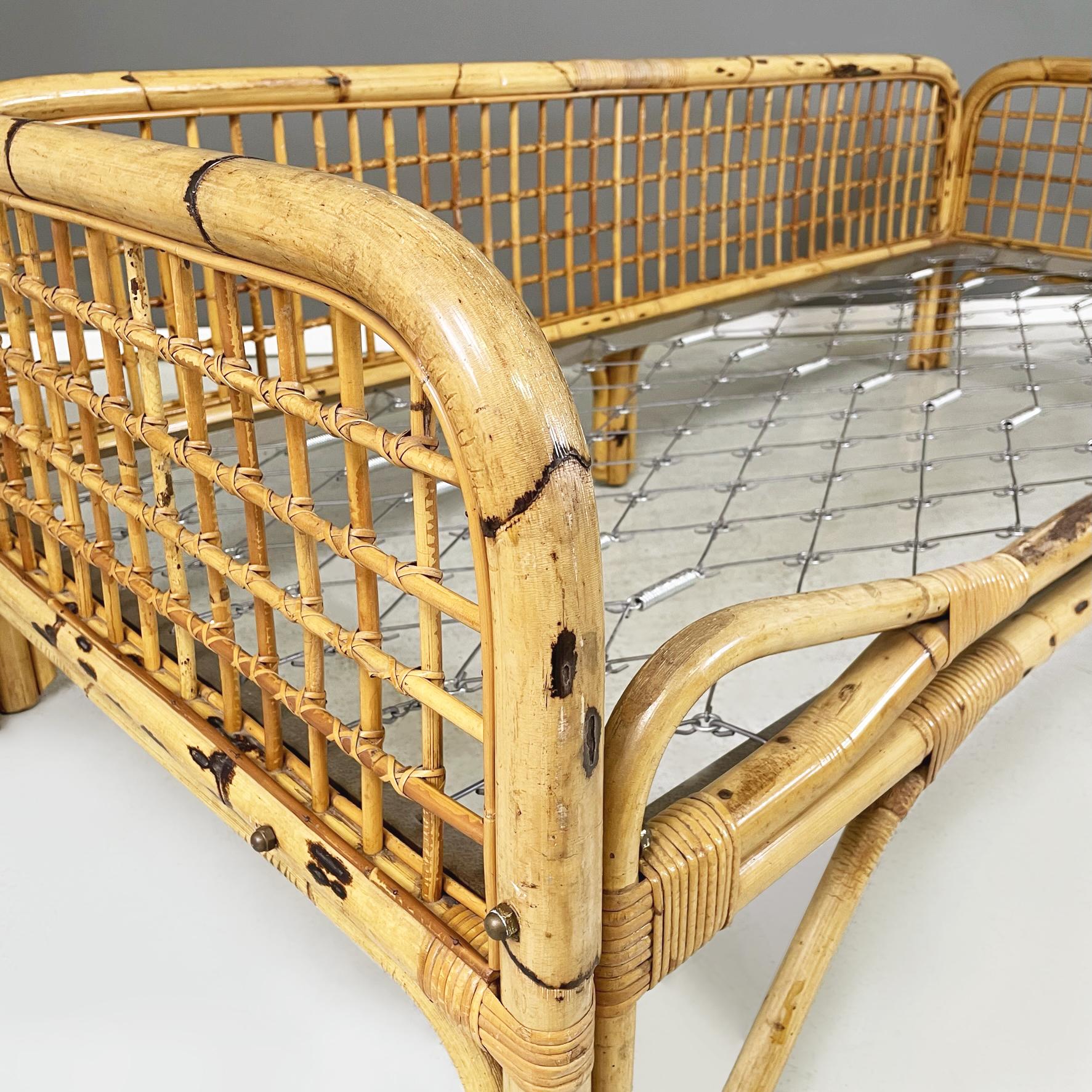 Italian mid-century modern daybed, bed or sofa in rattan and metal mesh, 1970s For Sale 3