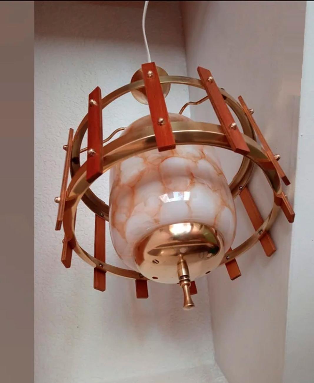 italien Teka de Murano mi-siècle moderne en laiton et verre  Lustre et pendentif des années 50 en vente