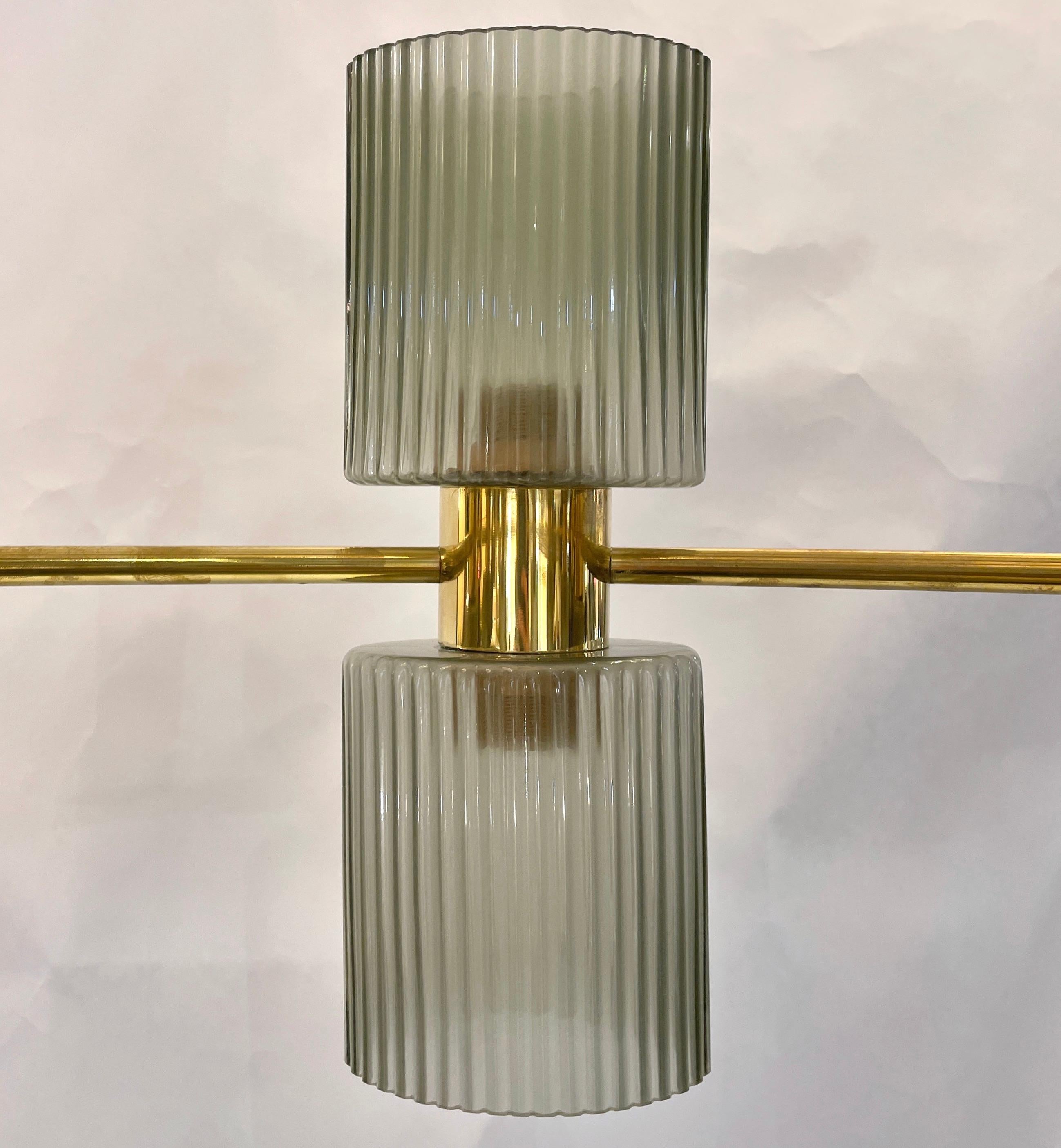 Italian Mid-Century Modern Design Smoked Green Murano Glass Brass Chandelier For Sale 11