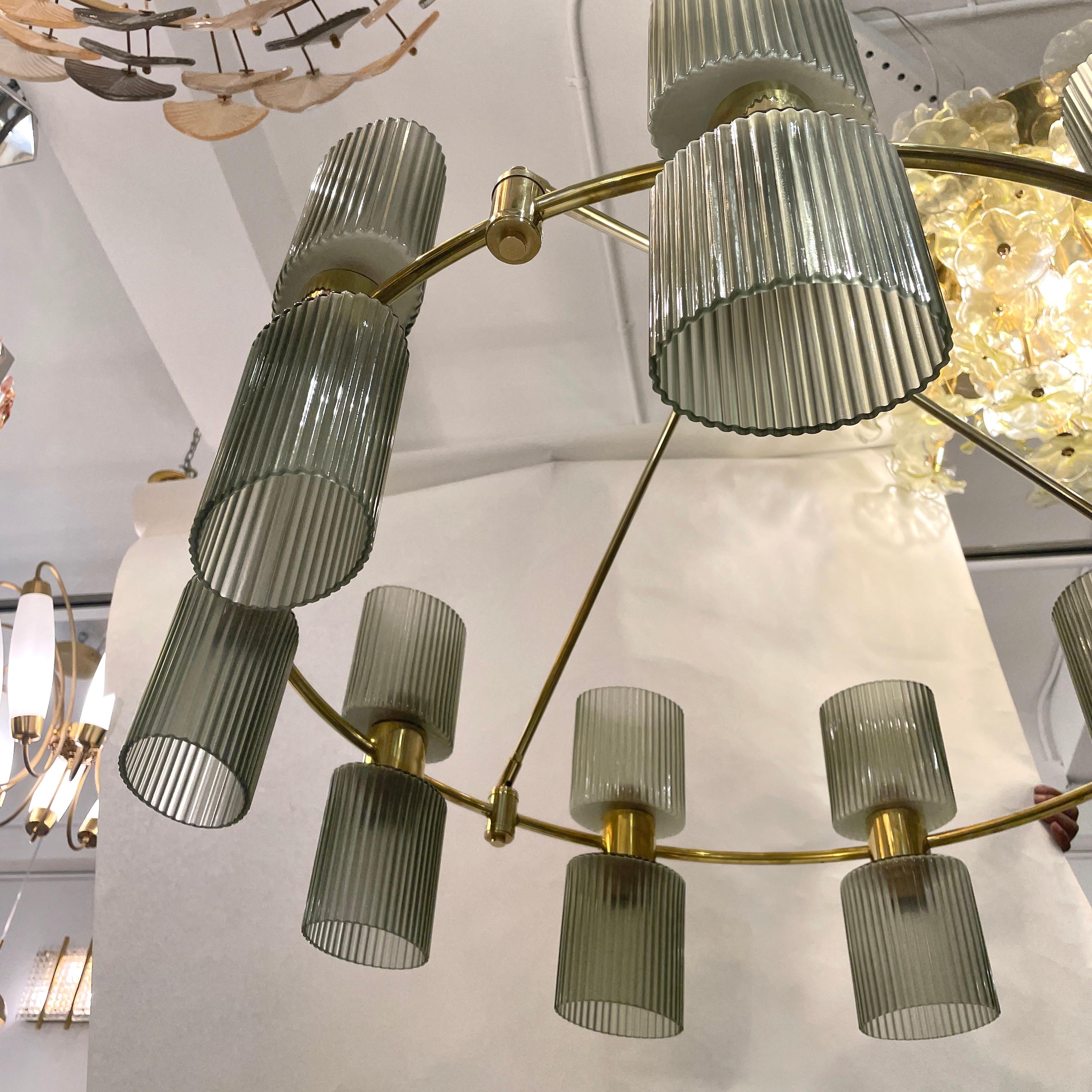 Italian Mid-Century Modern Design Smoked Green Murano Glass Brass Chandelier In New Condition For Sale In New York, NY