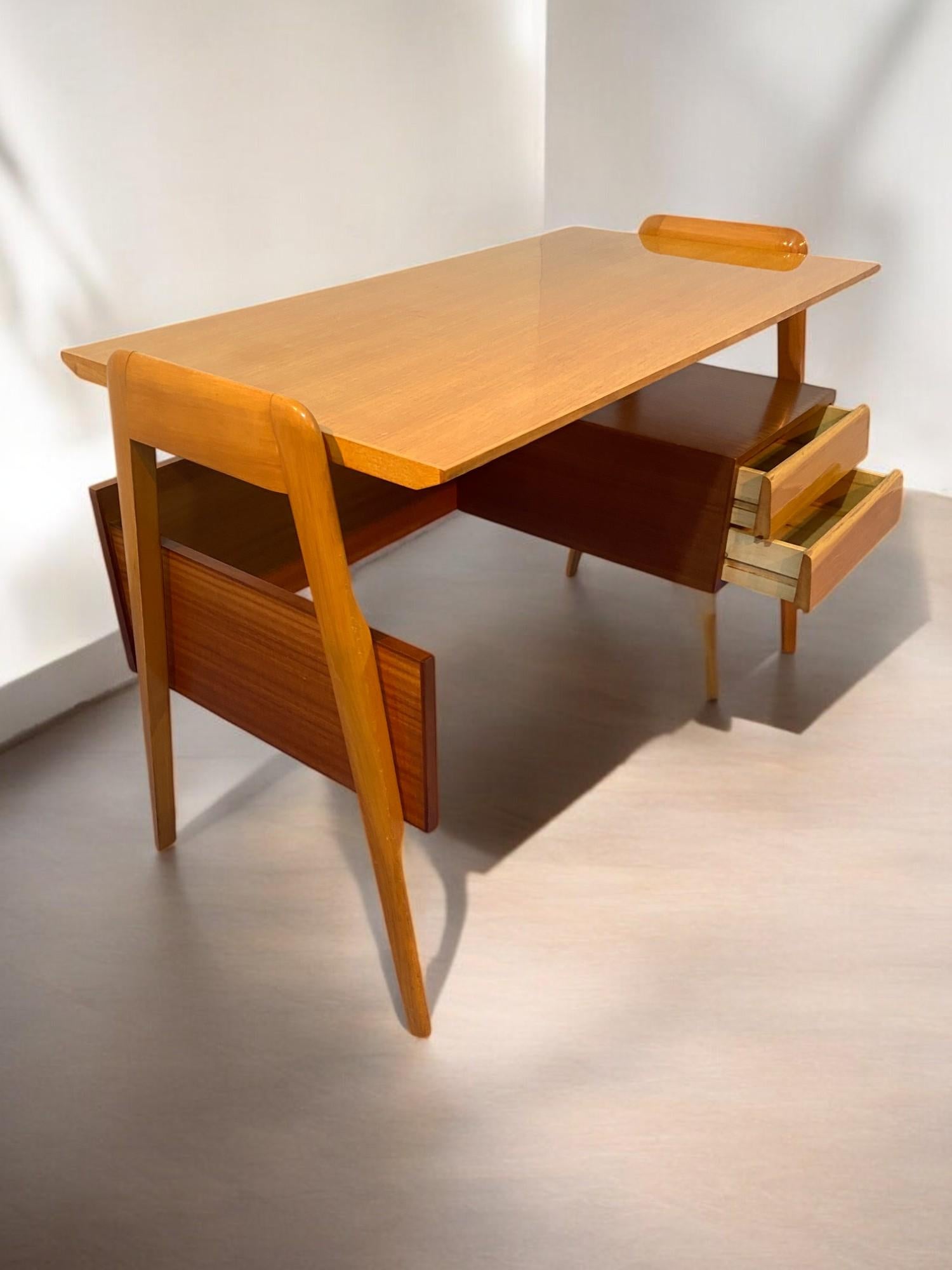 Italian Mid Century Table Desk and chair designed by Vittorio Dassi in 1950s For Sale 4