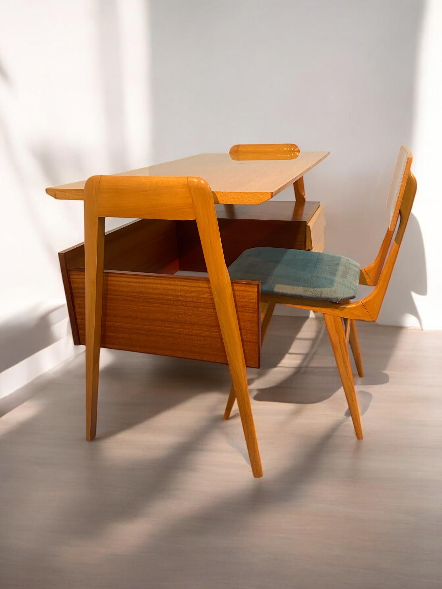 Italian Mid Century Table Desk and chair designed by Vittorio Dassi in 1950s For Sale 5