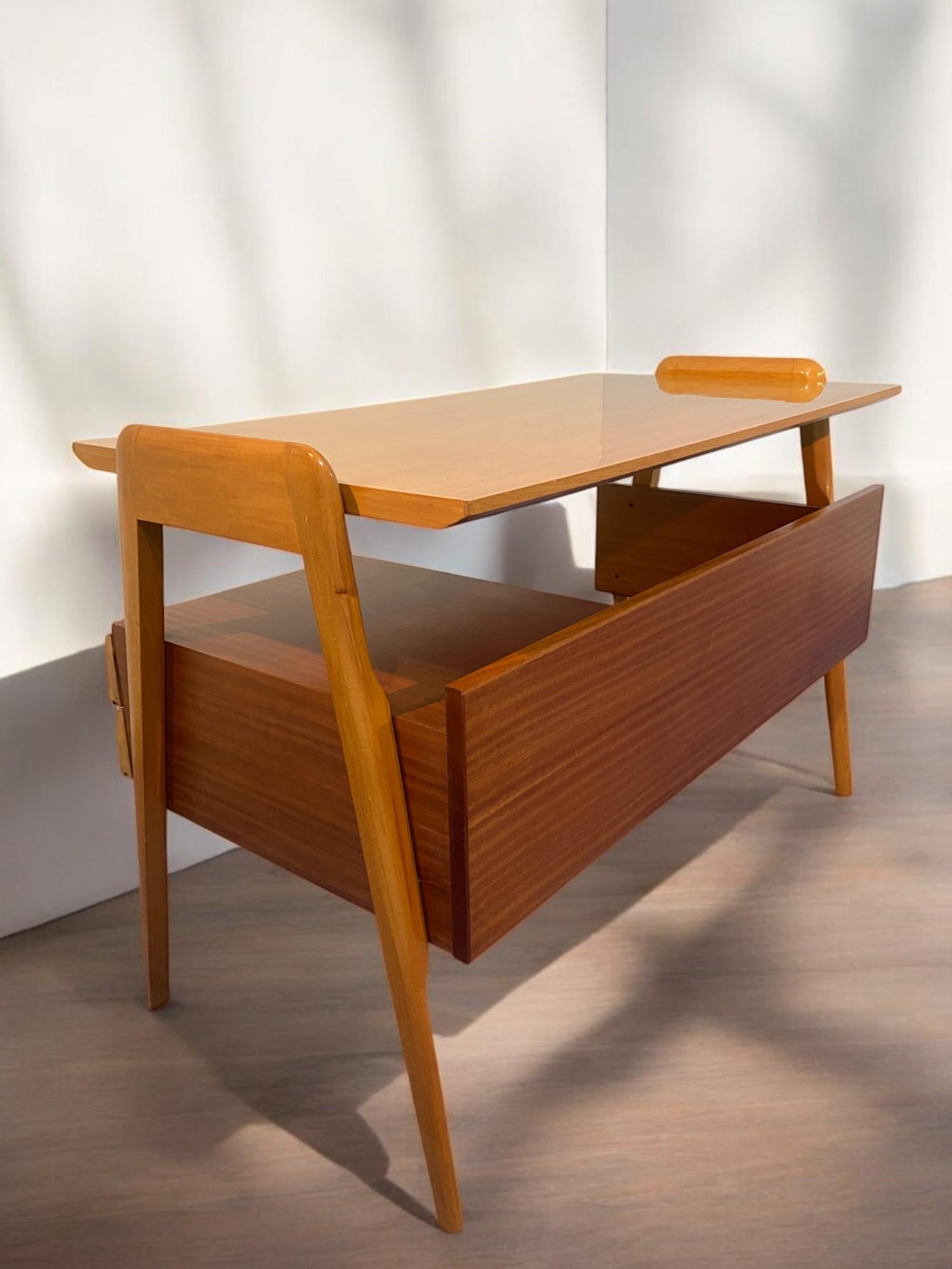 Italian Mid Century Table Desk and chair designed by Vittorio Dassi in 1950s For Sale 8
