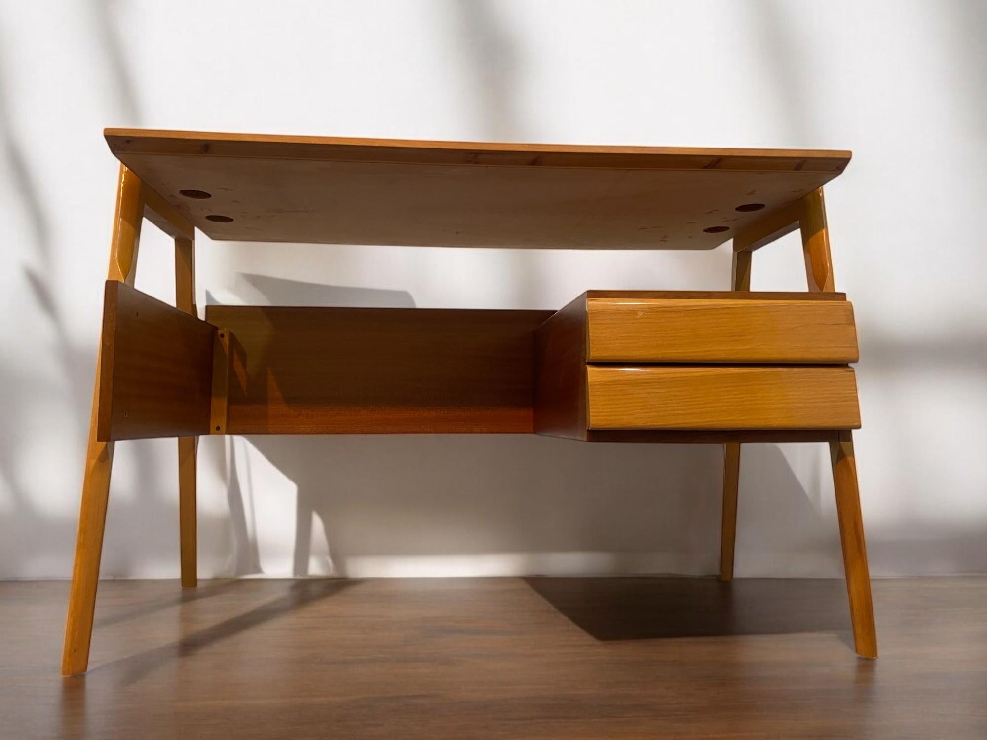 Veneer Italian Mid Century Table Desk and chair designed by Vittorio Dassi in 1950s For Sale