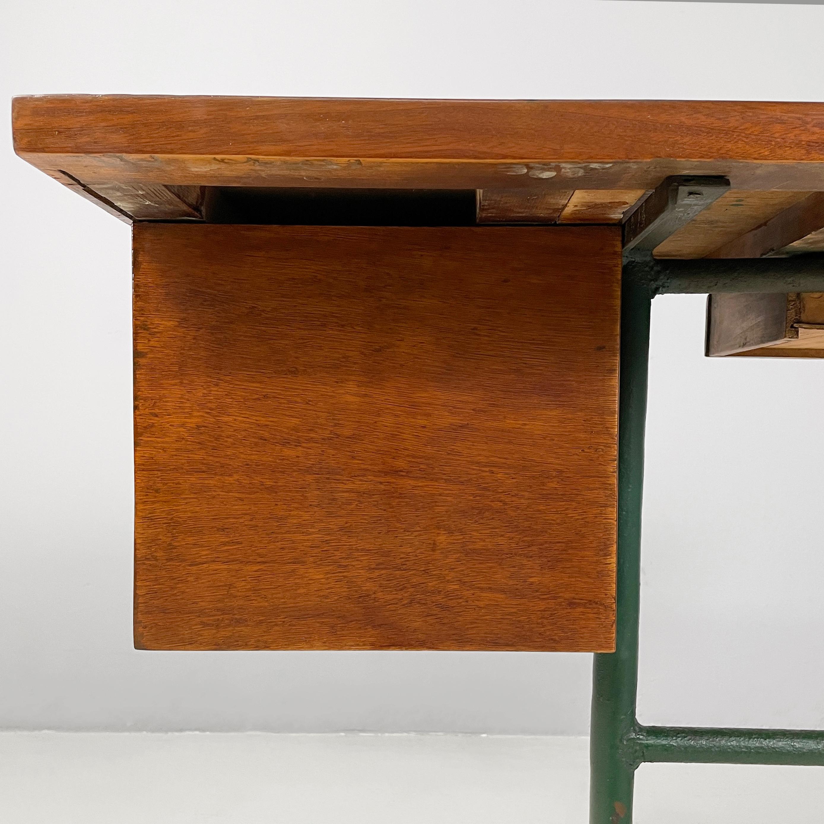 Italian mid-century modern desk in wood and metal, 1960s For Sale 8