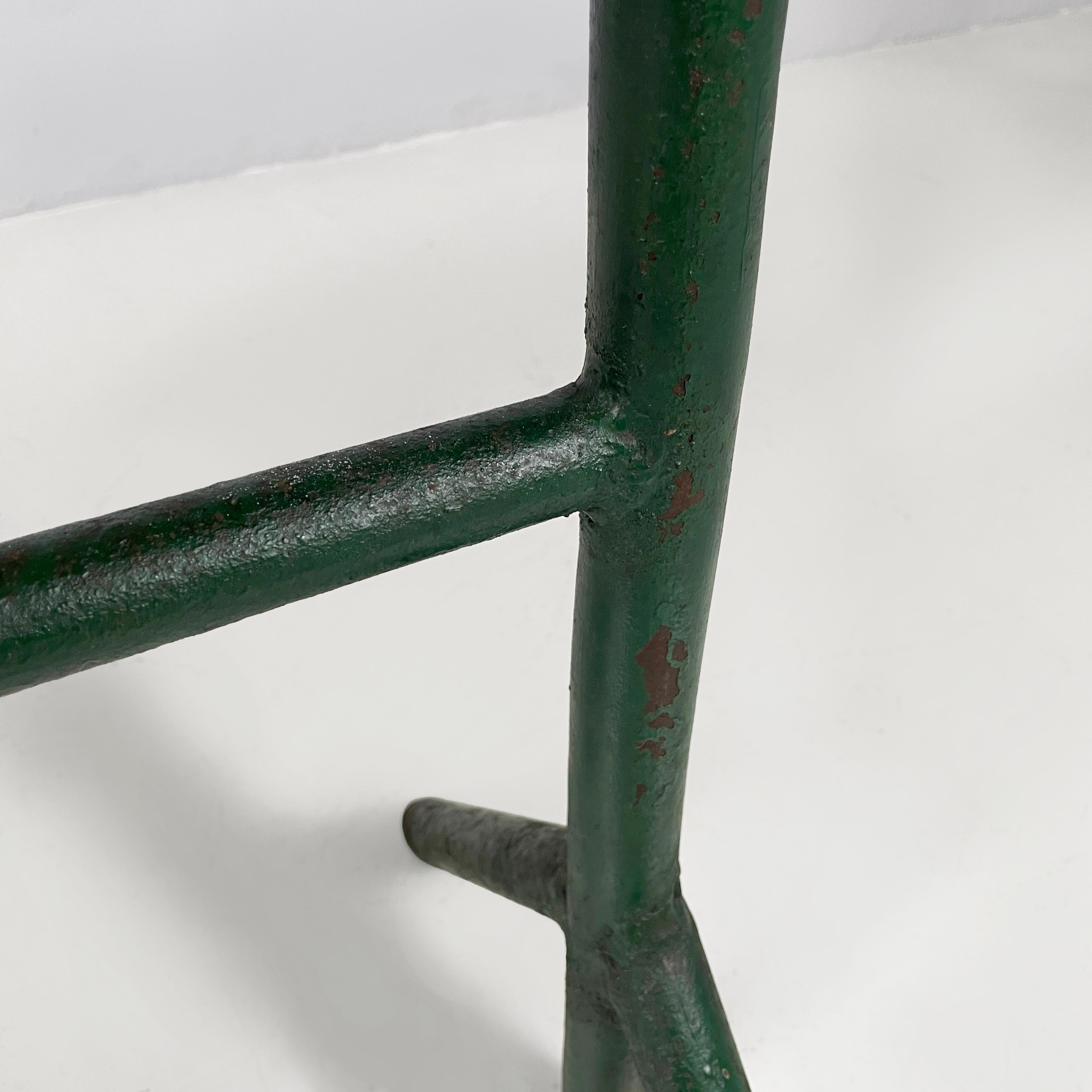 Italian mid-century modern desk in wood and metal, 1960s For Sale 11