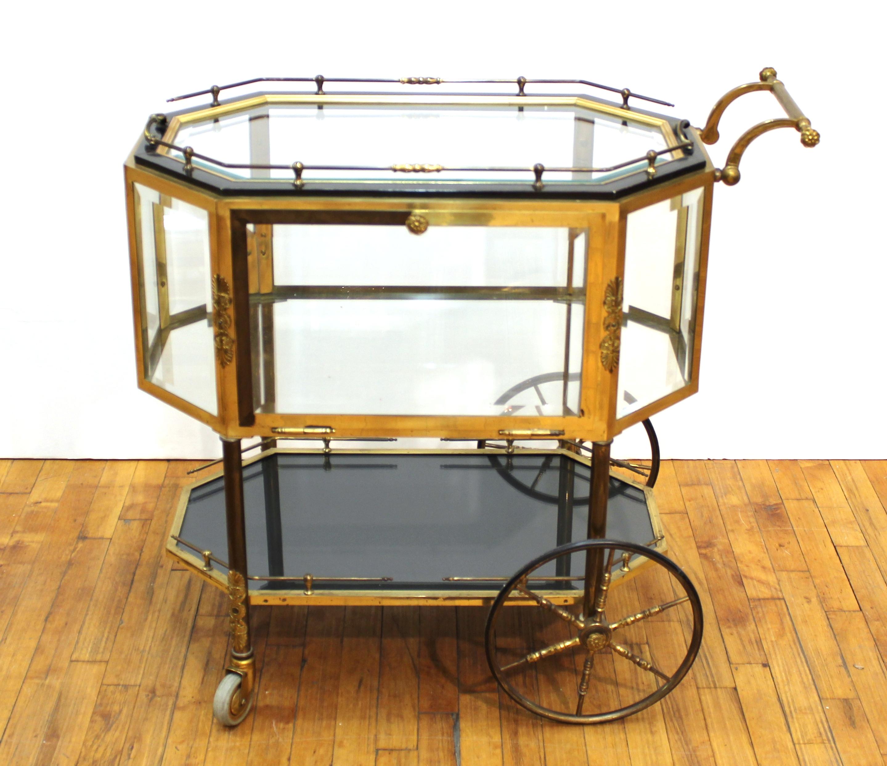 Italian Mid-Century Modern Dessert or Pastry Cart in Brass & Glass 3