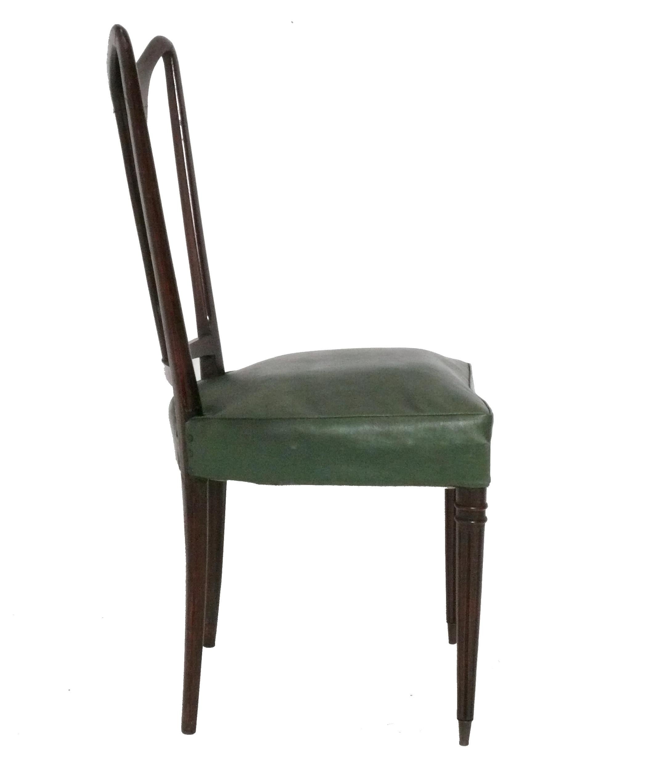 Italienische Mid Century Modern Esszimmerstühle Satz von vier neu lackiert neu gepolstert (Moderne der Mitte des Jahrhunderts) im Angebot