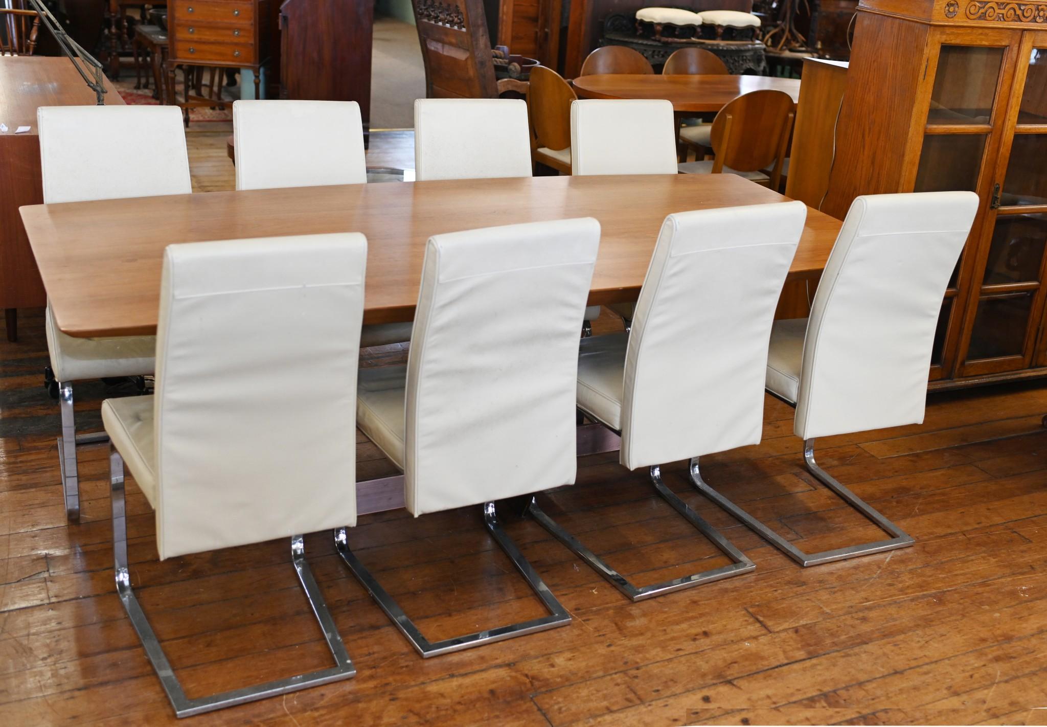 Ensemble table à manger et chaises The Modernity italiennes du milieu du siècle dernier en vente 5