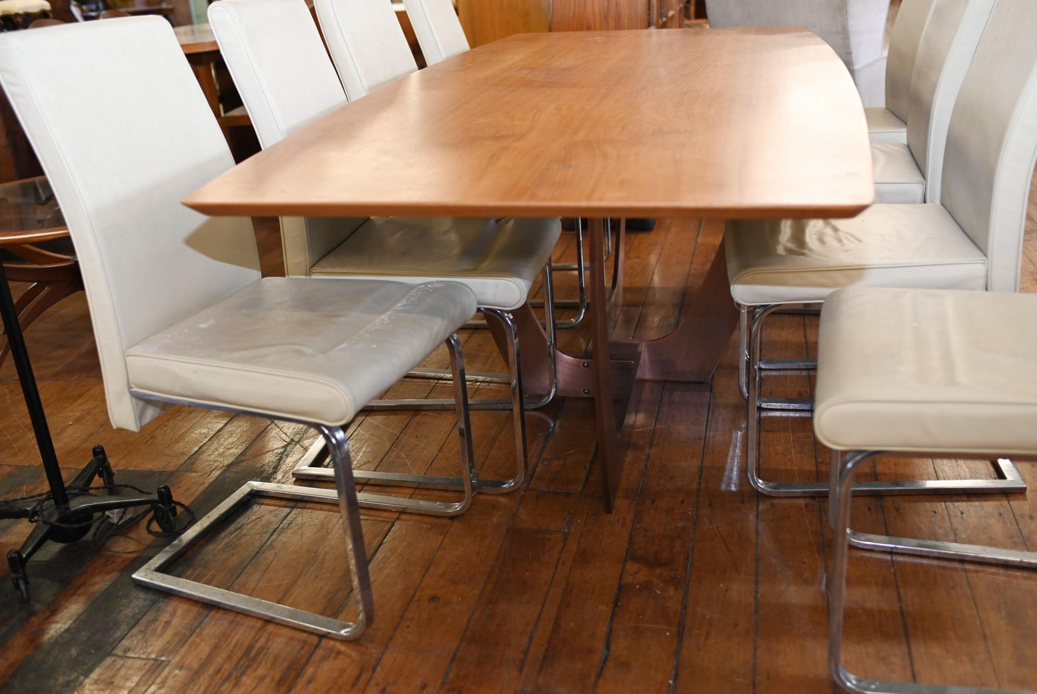 Fin du XIXe siècle Ensemble table à manger et chaises The Modernity italiennes du milieu du siècle dernier en vente