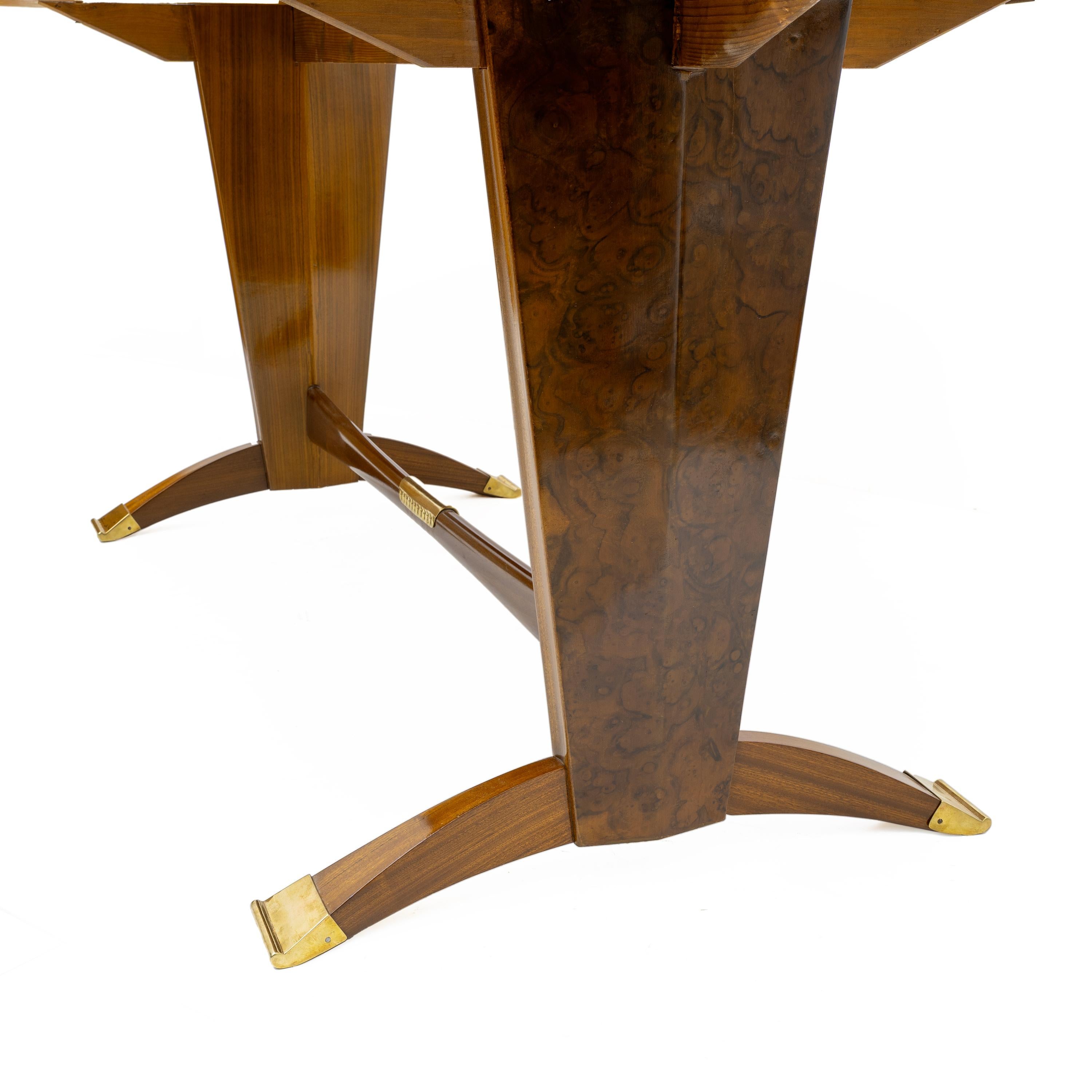Italian Mid-Century Modern Dining Table Attributed to Paolo Buffa, 1950s in vendita 1