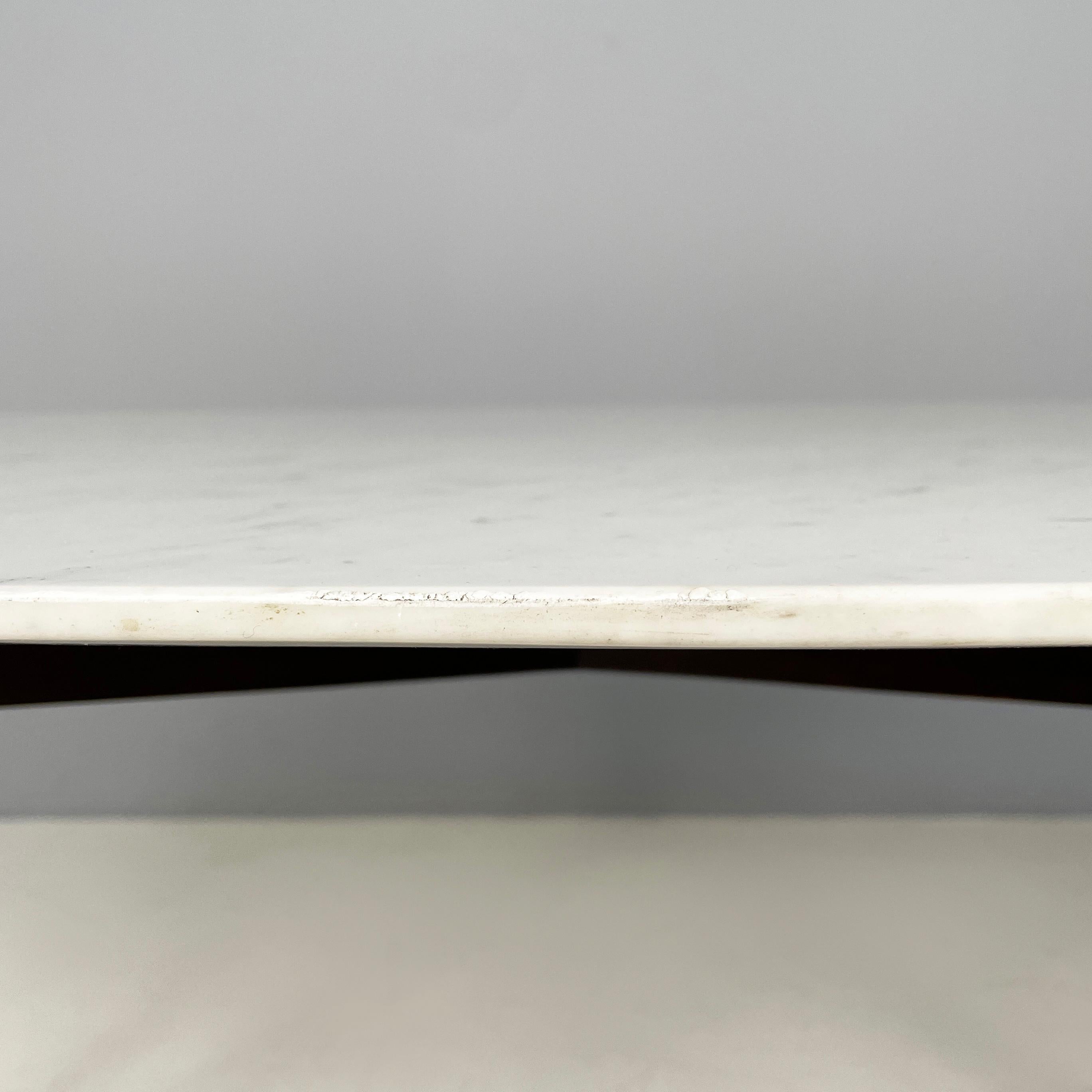 Table de salle à manger italienne du milieu du siècle dernier en marbre, bois et basse, années 1960 en vente 5