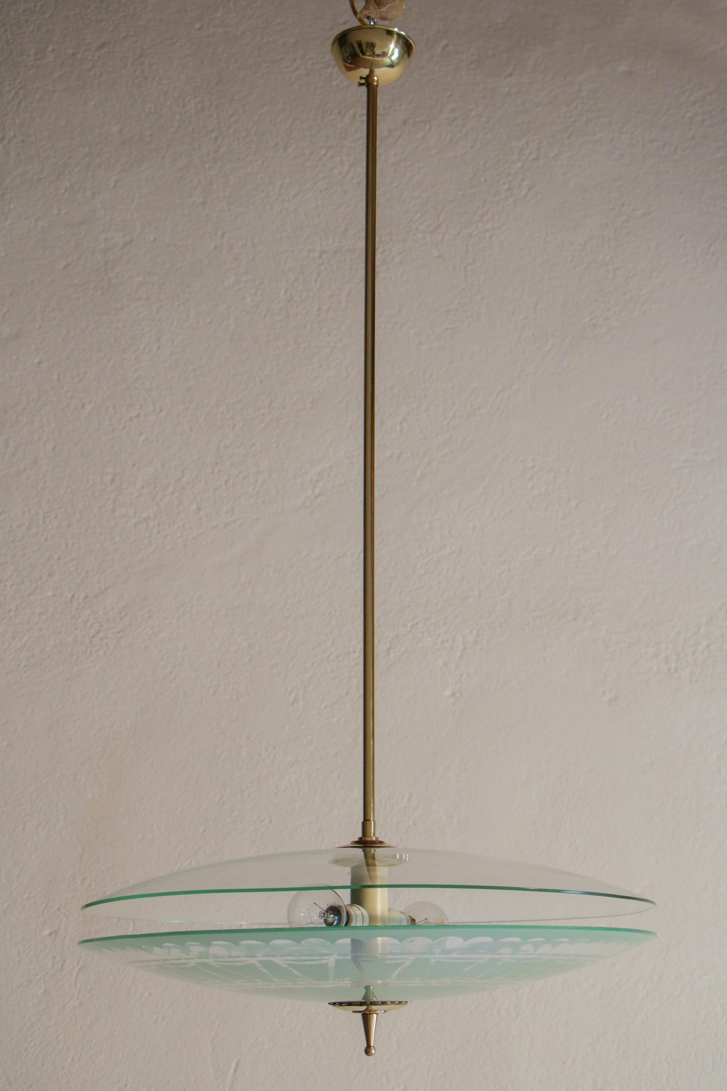 Italian Mid-Century Modern Double Disc Decorated Glass Pendant Lamp, 1950s In Good Condition For Sale In Traversetolo, IT