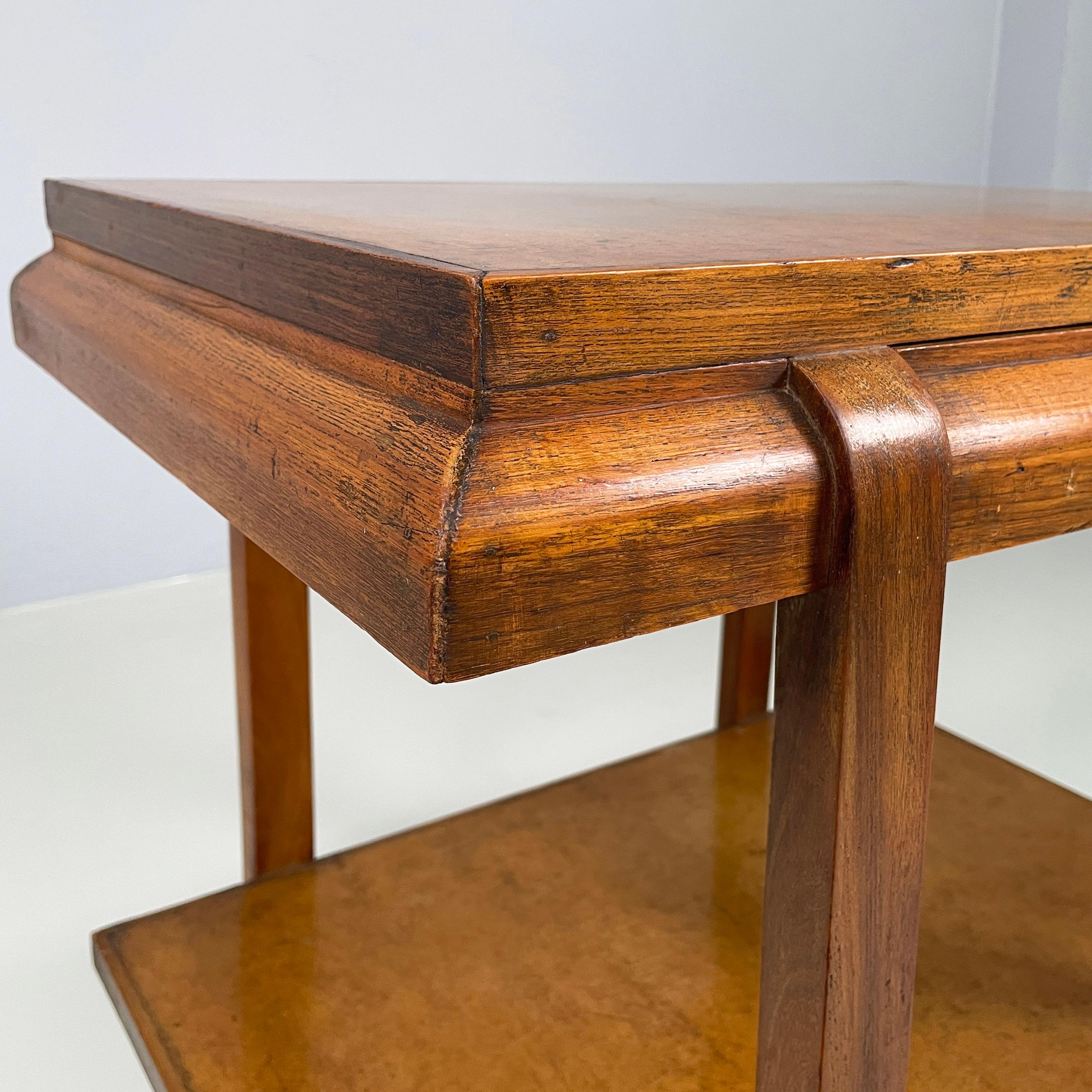 Italienischer moderner Doppelregal-Couchtisch aus der Mitte des Jahrhunderts aus Buxus und Holz 1930-1940 im Angebot 5