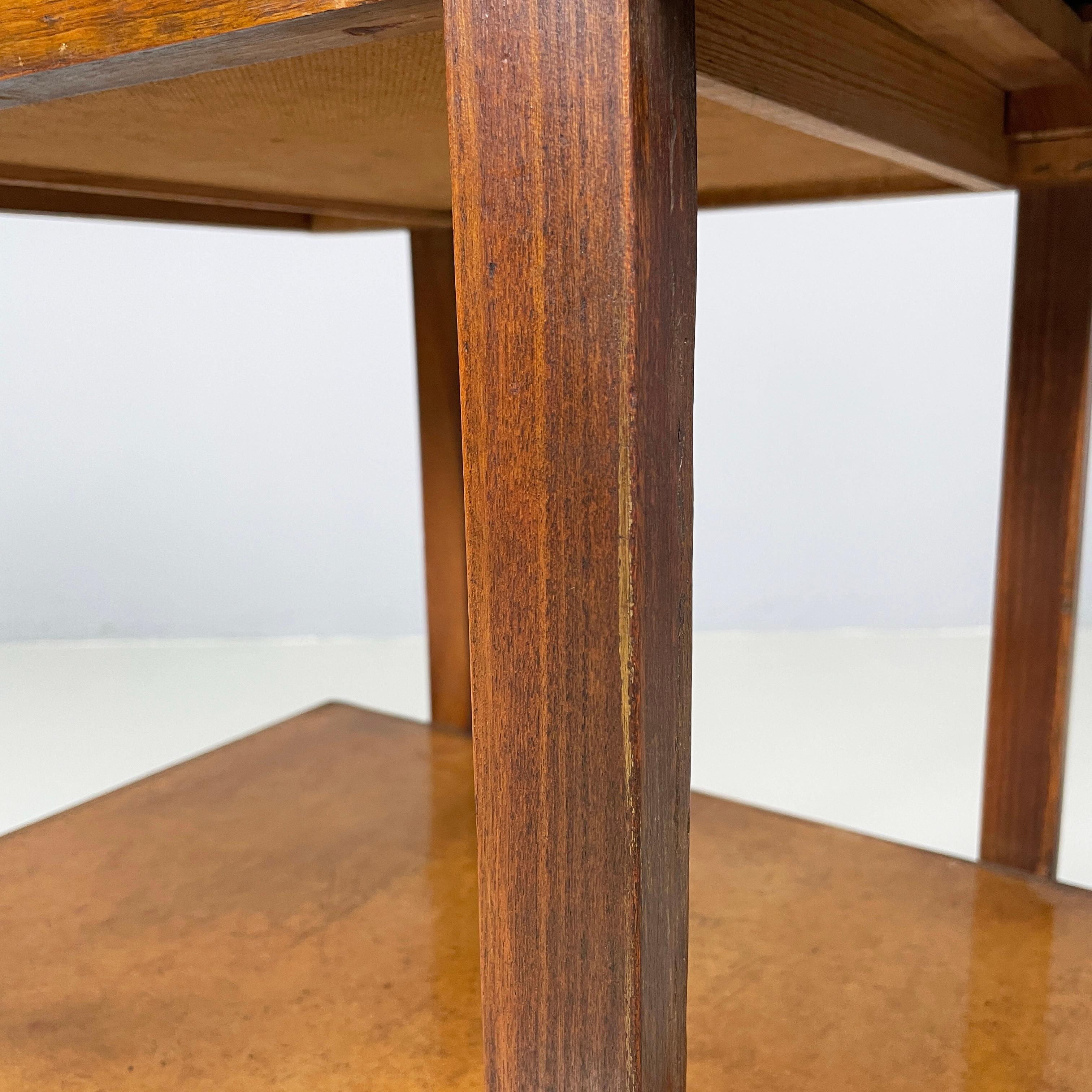 Italienischer moderner Doppelregal-Couchtisch aus der Mitte des Jahrhunderts aus Buxus und Holz 1930-1940 im Angebot 7
