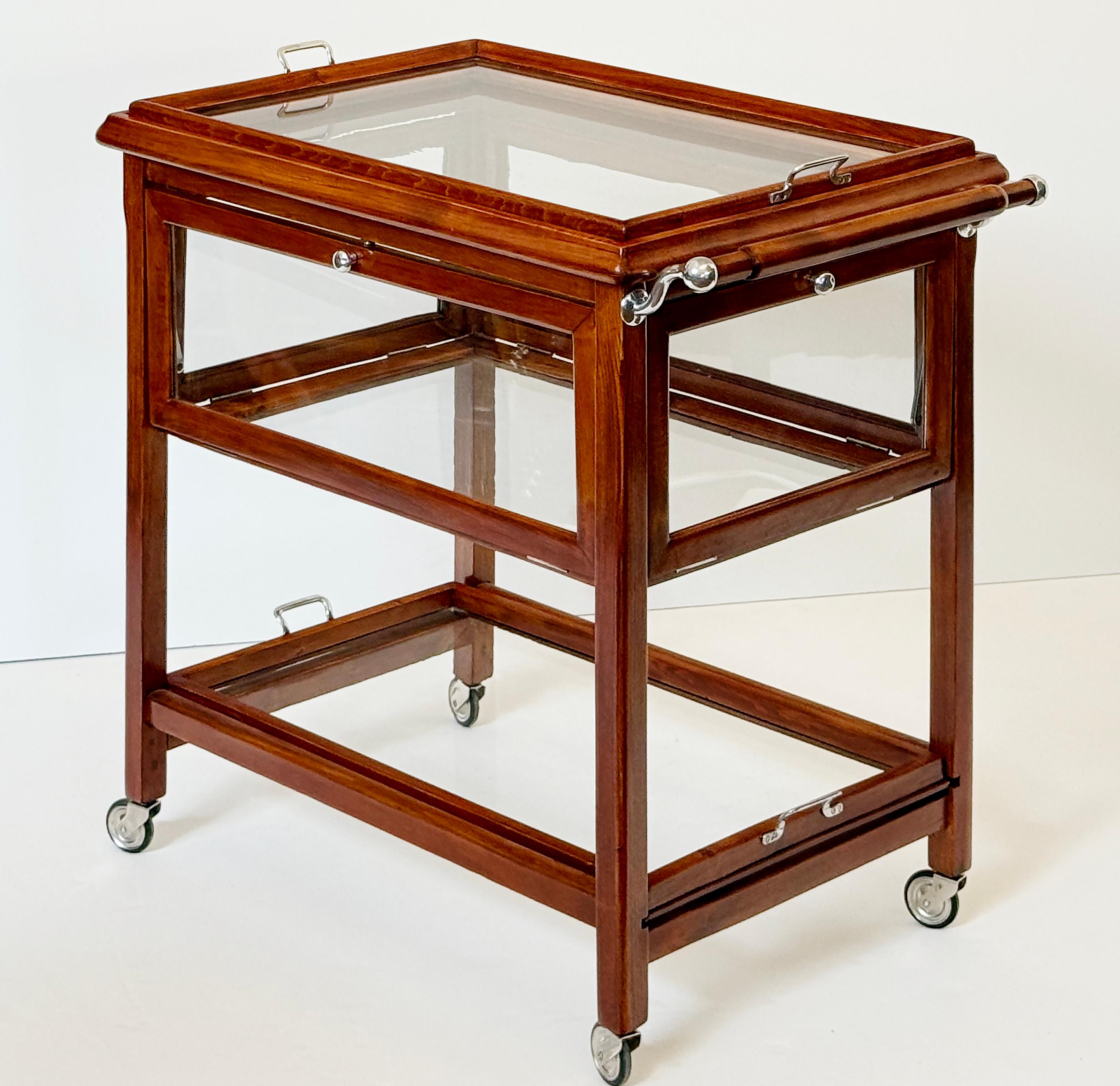 Italian Mid-Century Modern Drinks Trolley or Bar Cart with Removable Trays For Sale 10