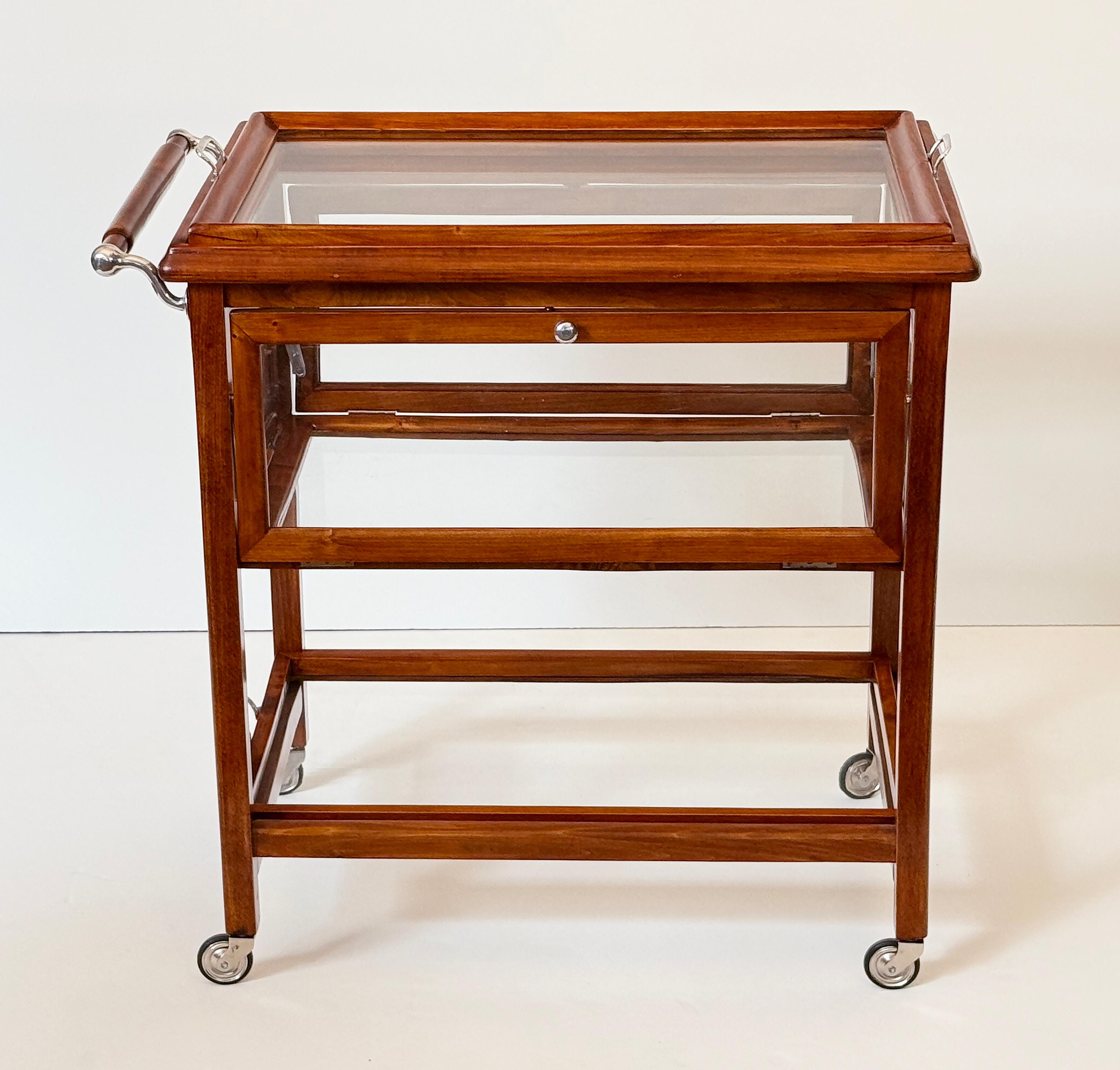 Italian Mid-Century Modern Drinks Trolley or Bar Cart with Removable Trays For Sale 11