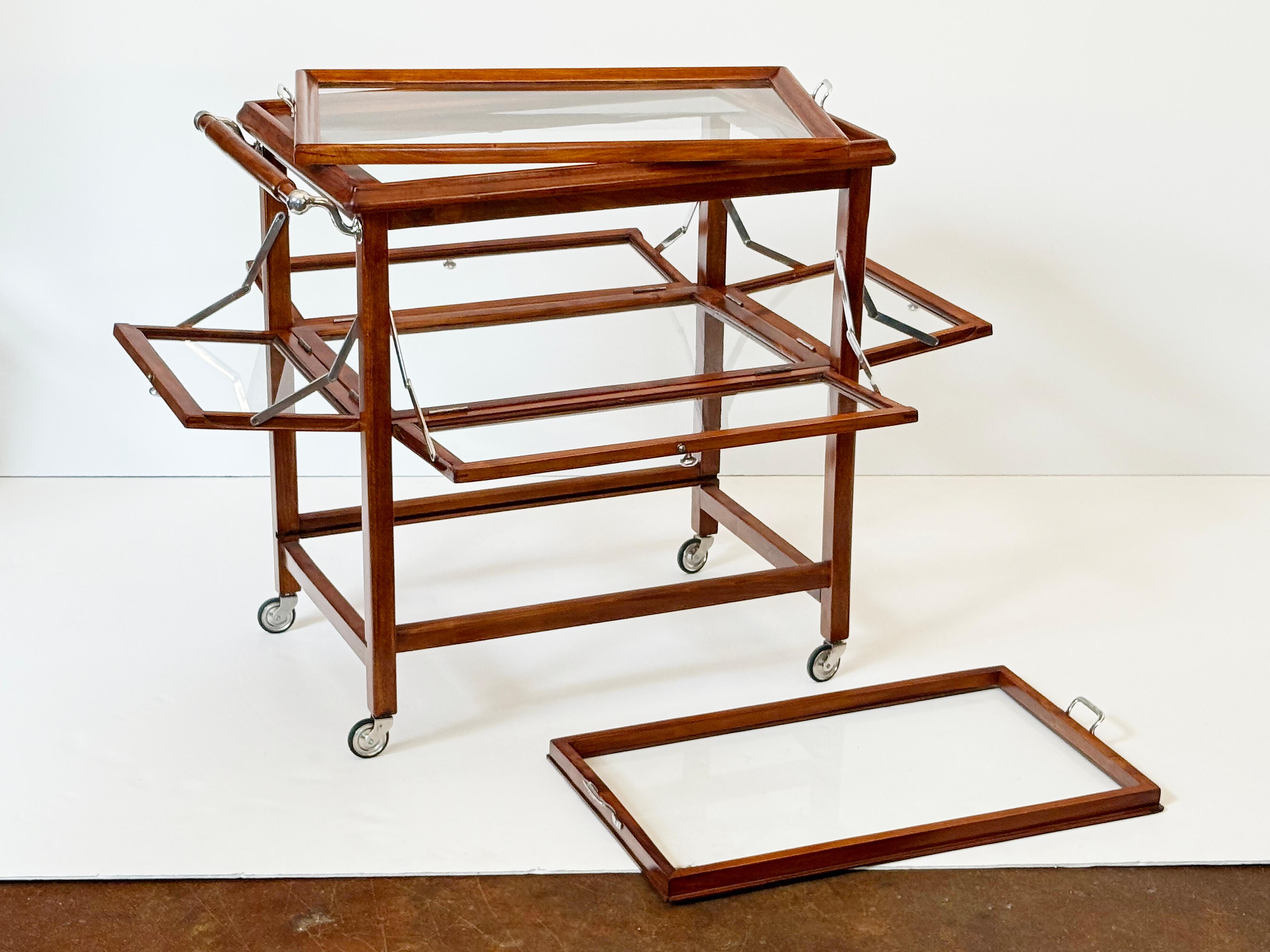 20th Century Italian Mid-Century Modern Drinks Trolley or Bar Cart with Removable Trays For Sale
