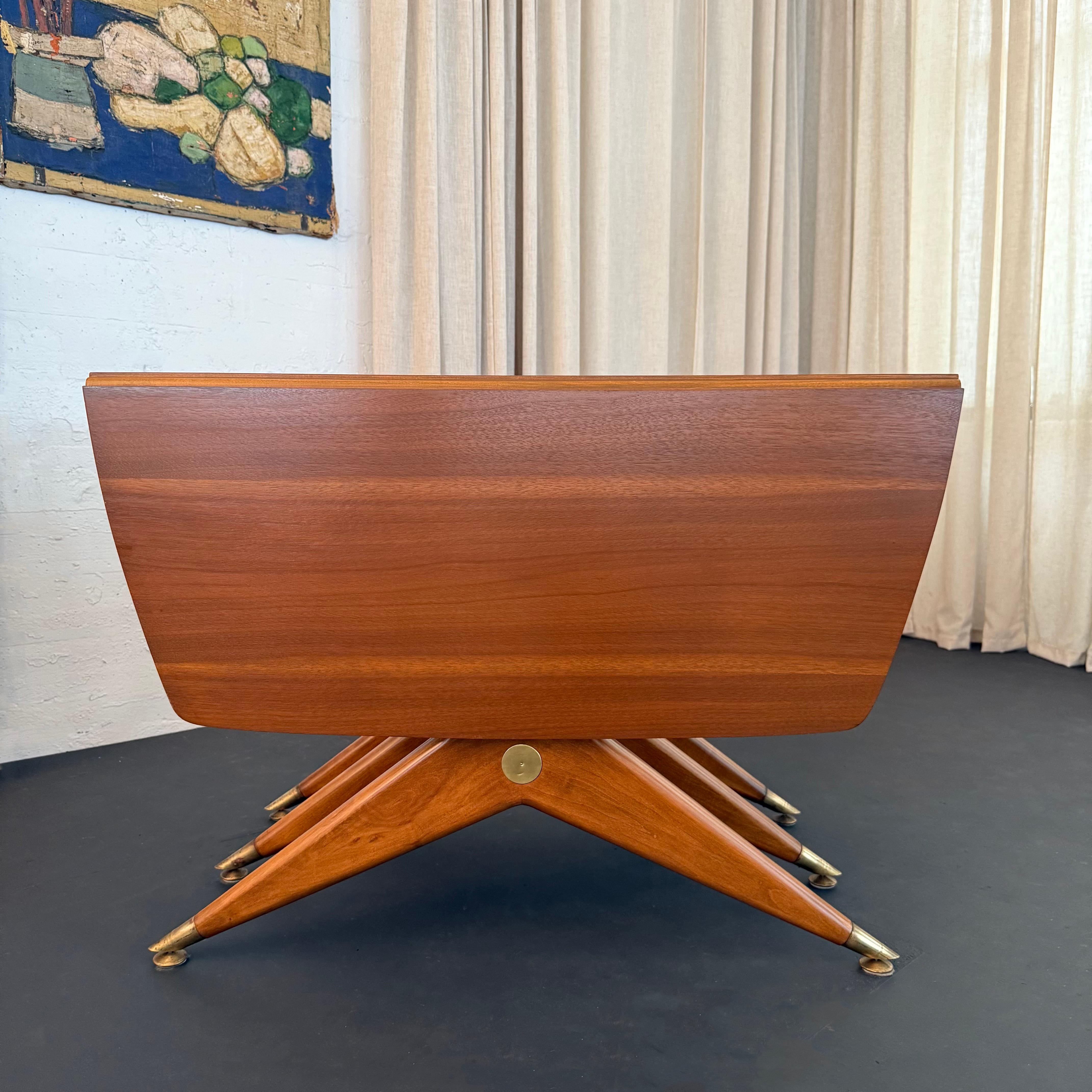 Mesa de Comedor Italiana de Mitad de Siglo al Estilo de Gio Ponti Italiano en venta