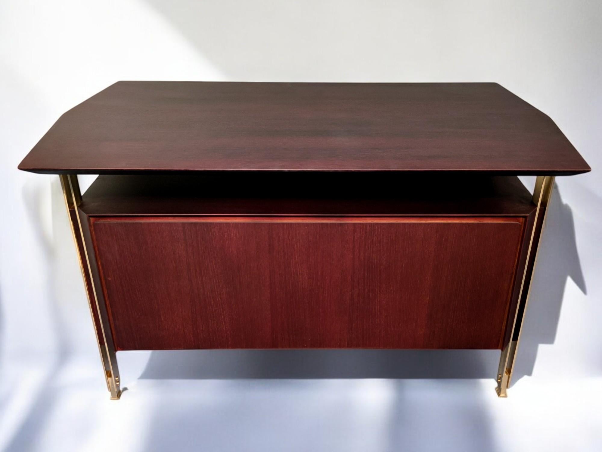 Bureau de direction italien moderne du milieu du siècle dernier par Vittorio Dassi, années 1960 en vente 7