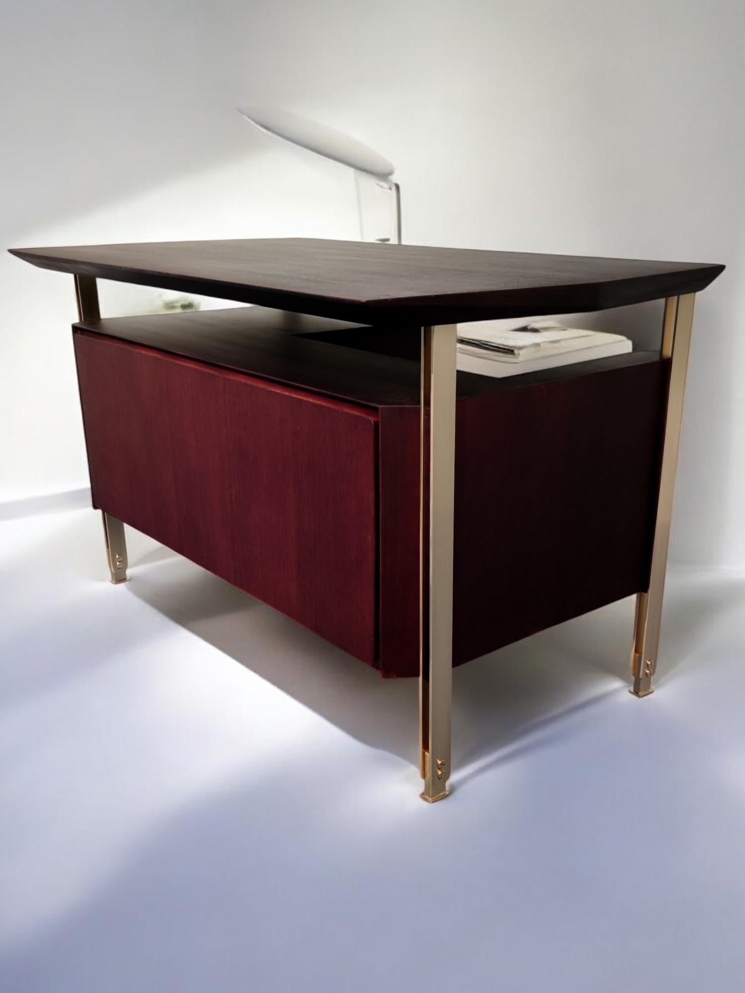 Bureau de direction italien moderne du milieu du siècle dernier par Vittorio Dassi, années 1960 en vente 10