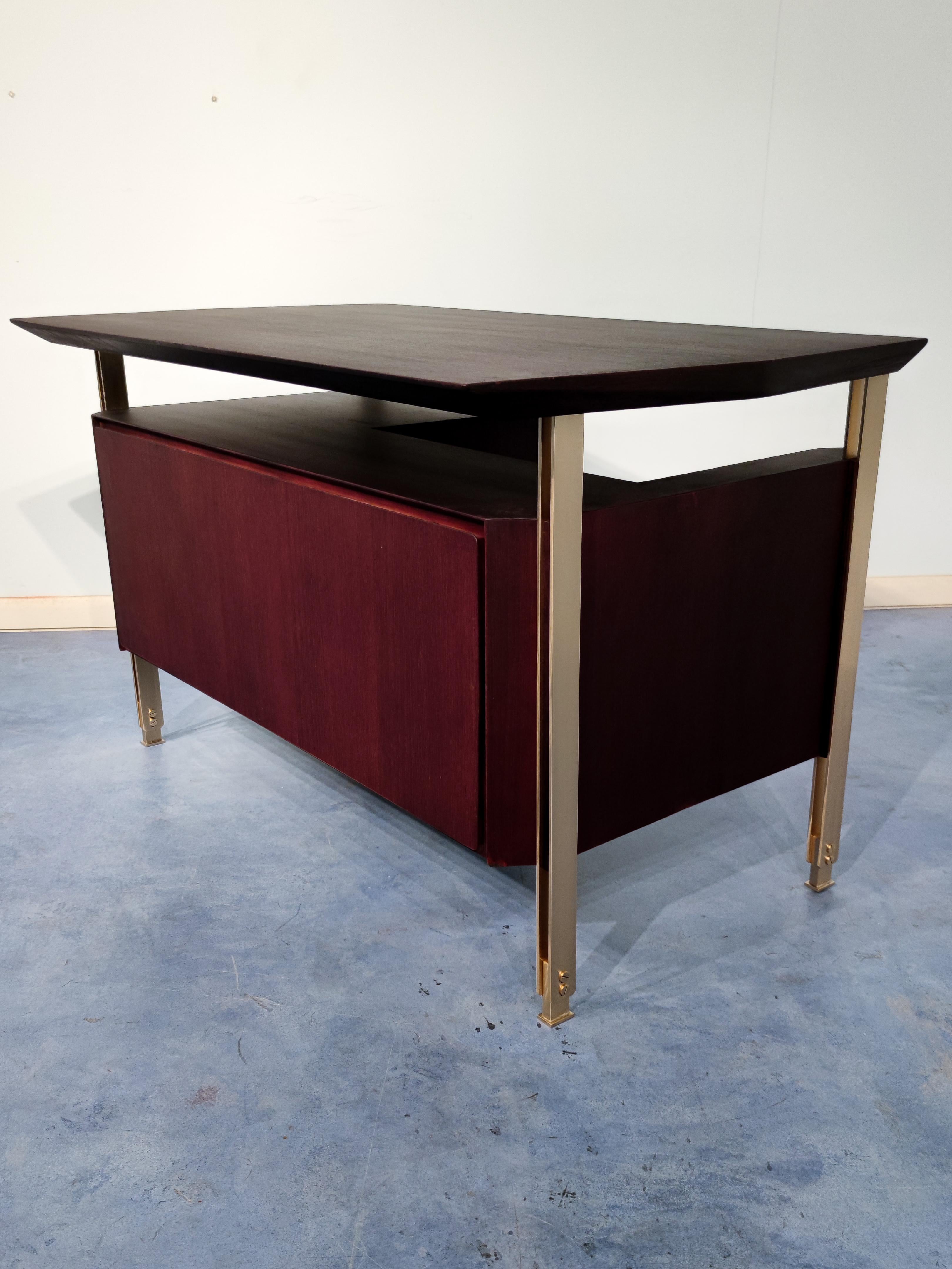 Italian Mid-Century Modern Executive Desk by Vittorio Dassi, 1960s For Sale 10