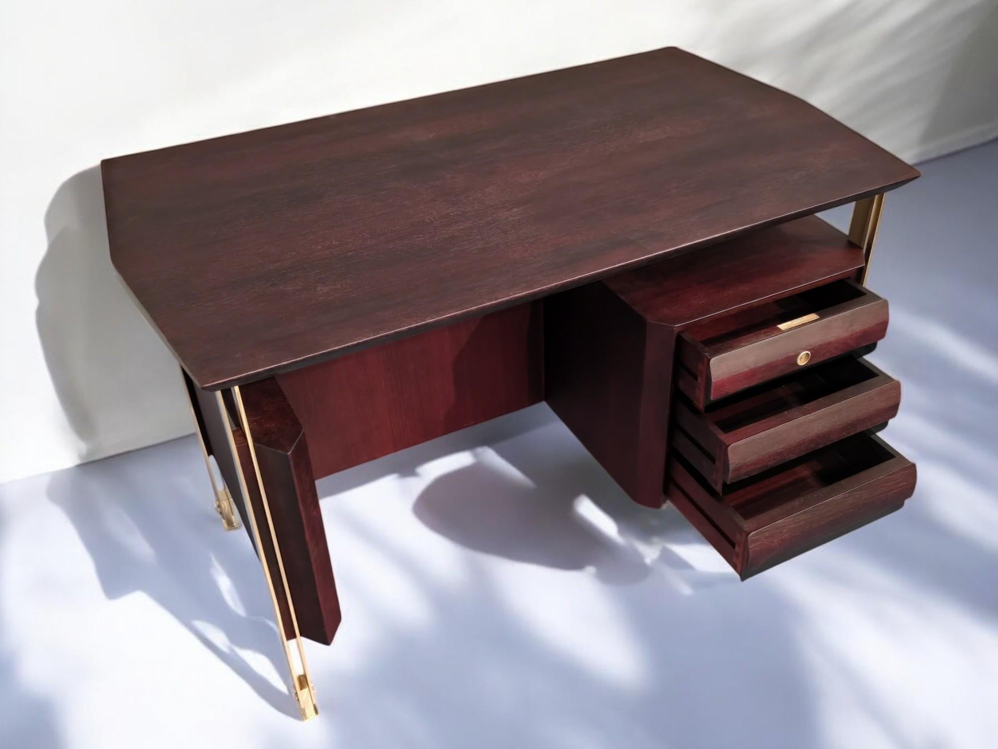 Bureau de direction italien moderne du milieu du siècle dernier par Vittorio Dassi, années 1960 en vente 12