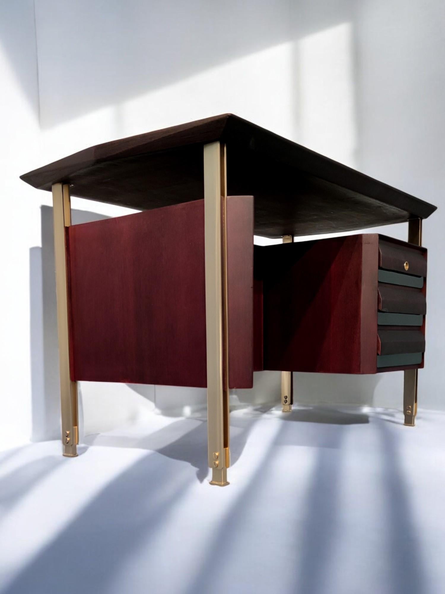Bureau de direction italien moderne du milieu du siècle dernier par Vittorio Dassi, années 1960 en vente 3