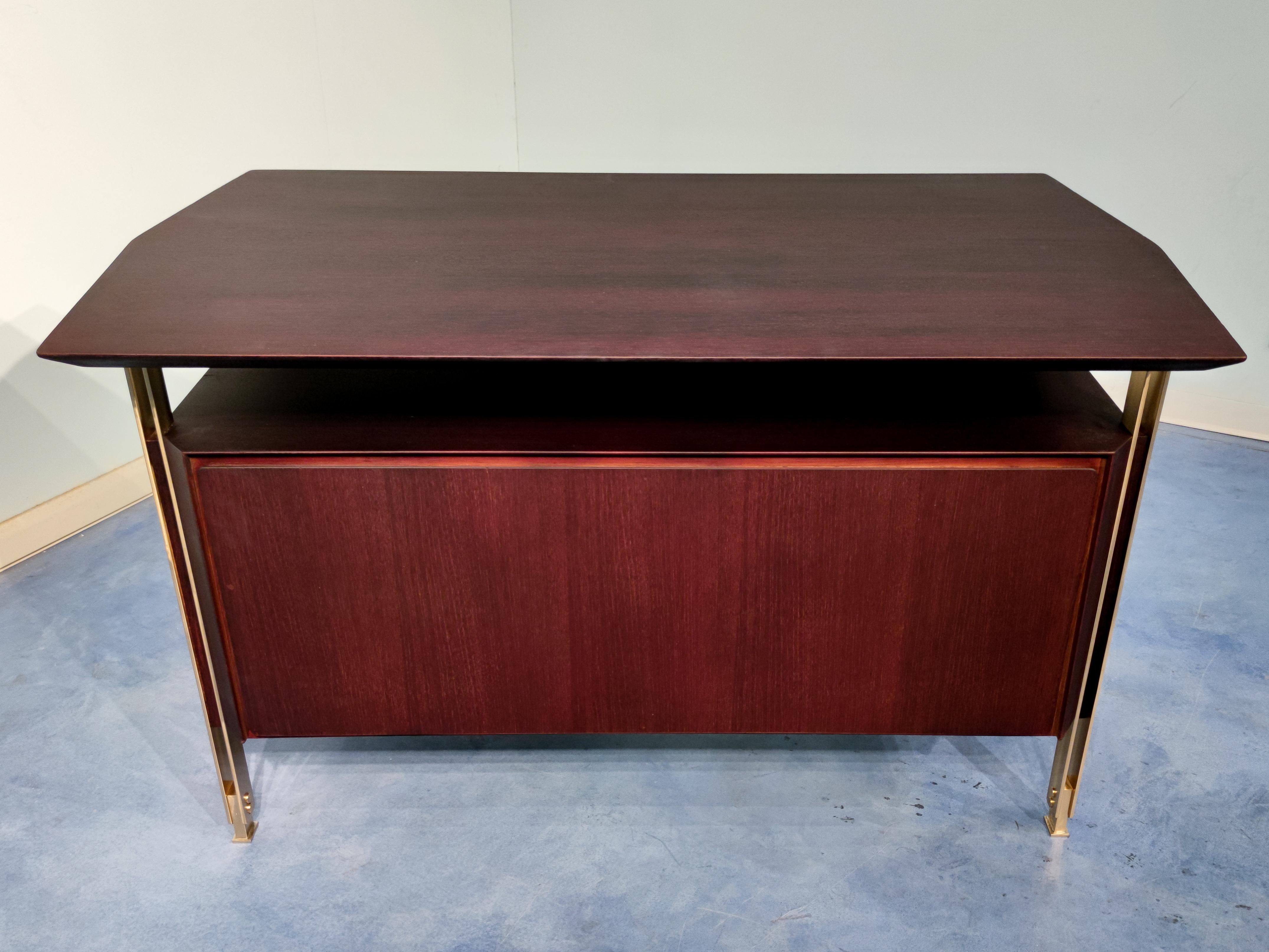 Italian Mid-Century Modern Executive Desk by Vittorio Dassi, 1960s For Sale 6