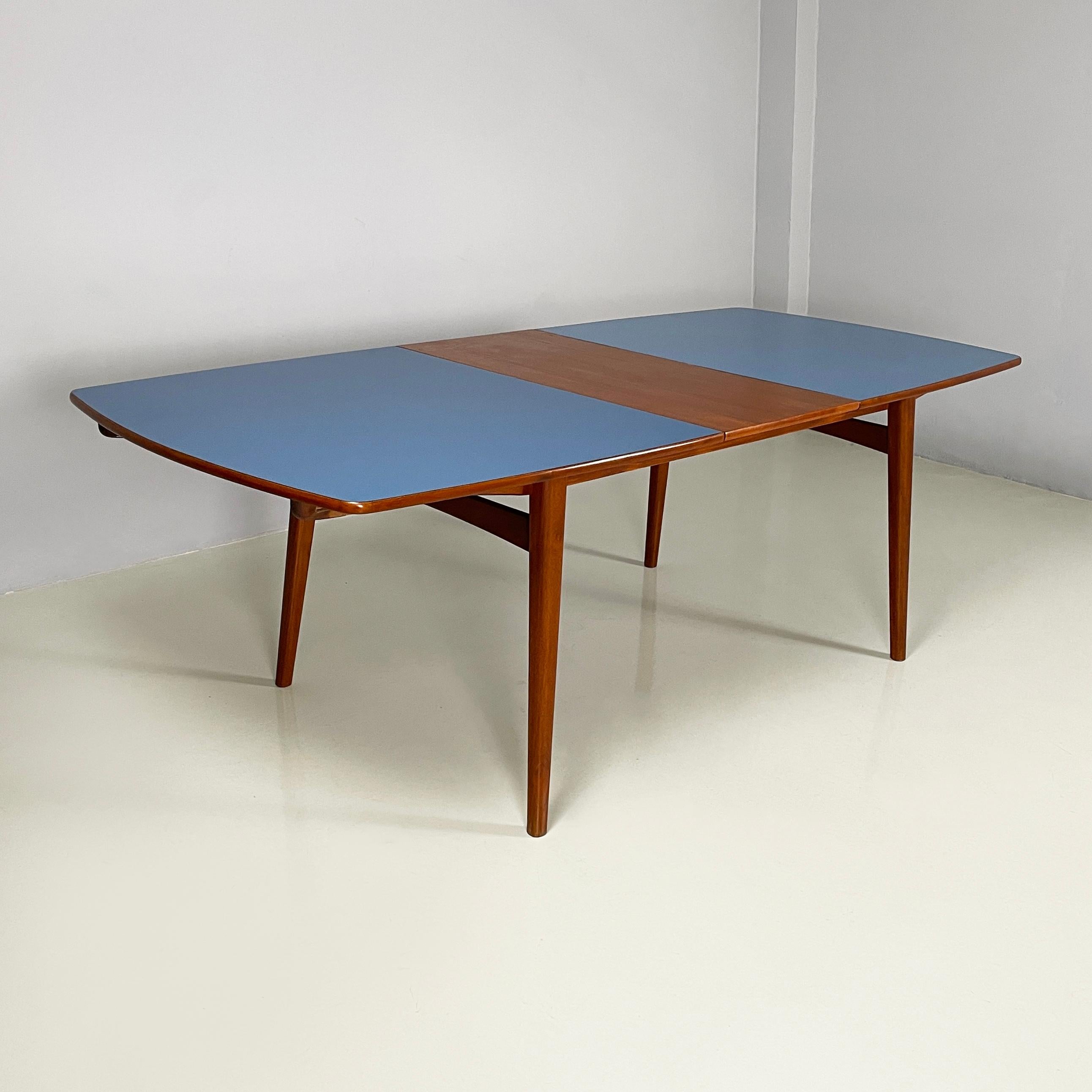 Mid-Century Modern Italian mid-century modern extendable dining table in wood and blue formica 1960