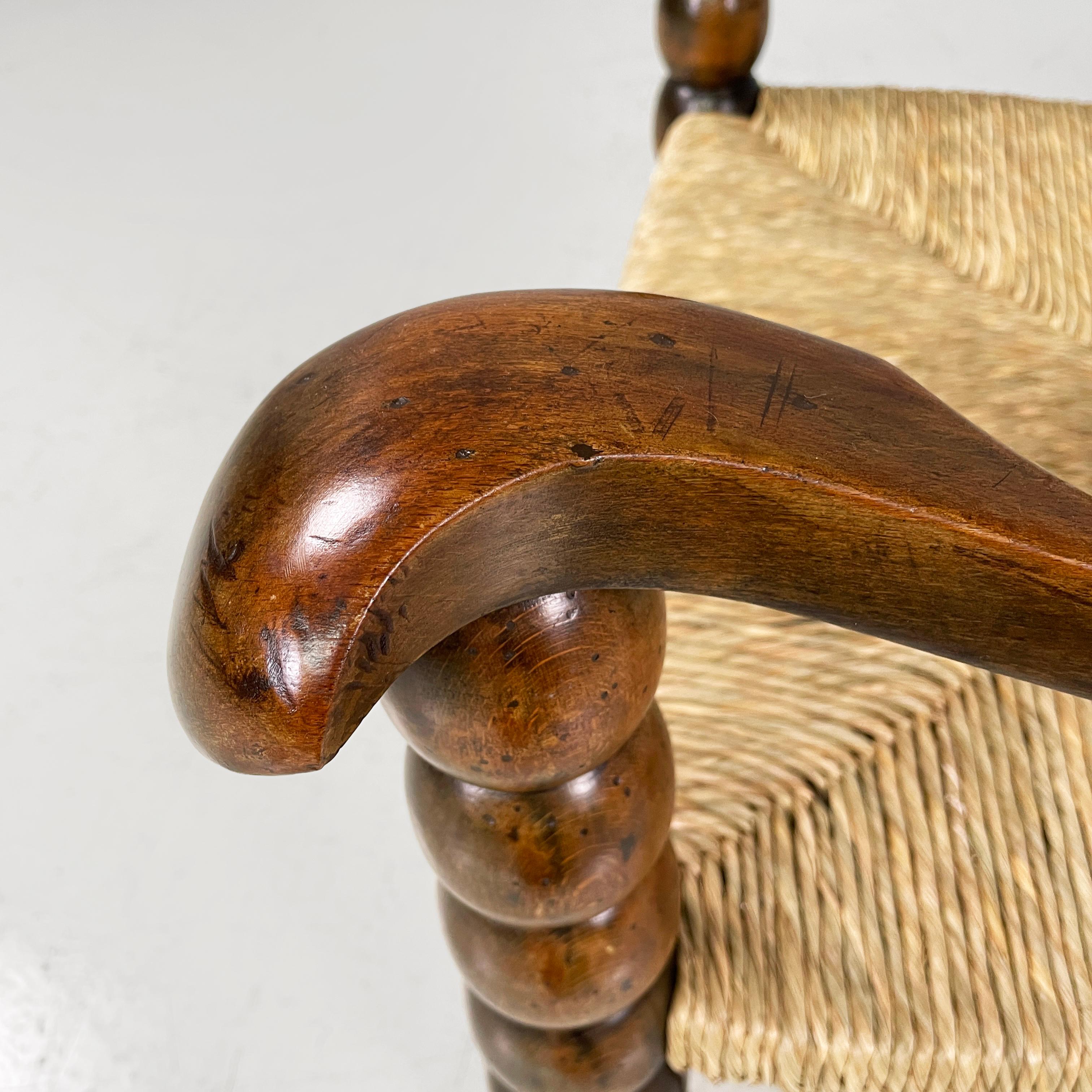 Italian mid-century modern finely crafted armchairs in wood and straw, 1960s For Sale 6