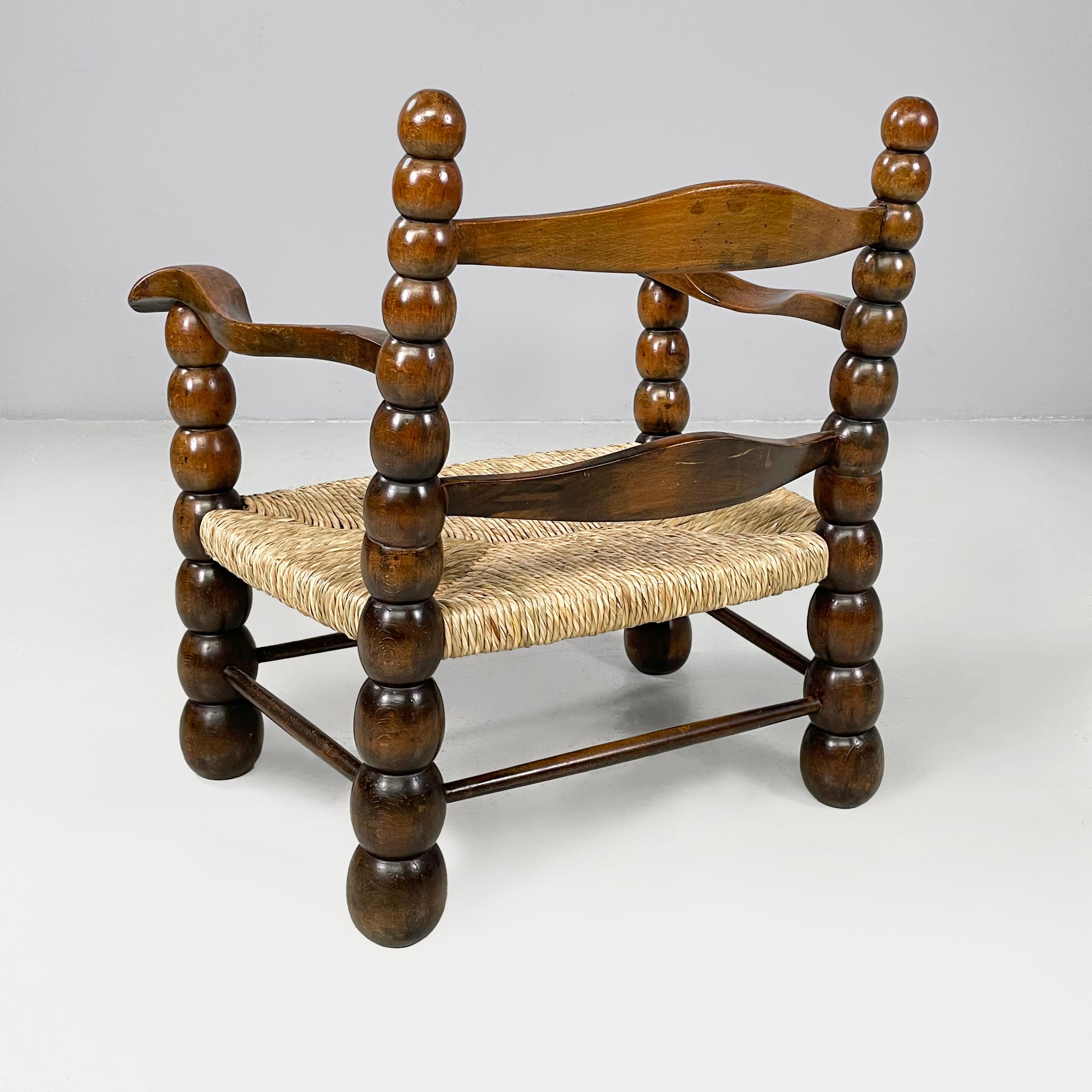 Italian mid-century modern finely crafted armchairs in wood and straw, 1960s In Good Condition For Sale In MIlano, IT