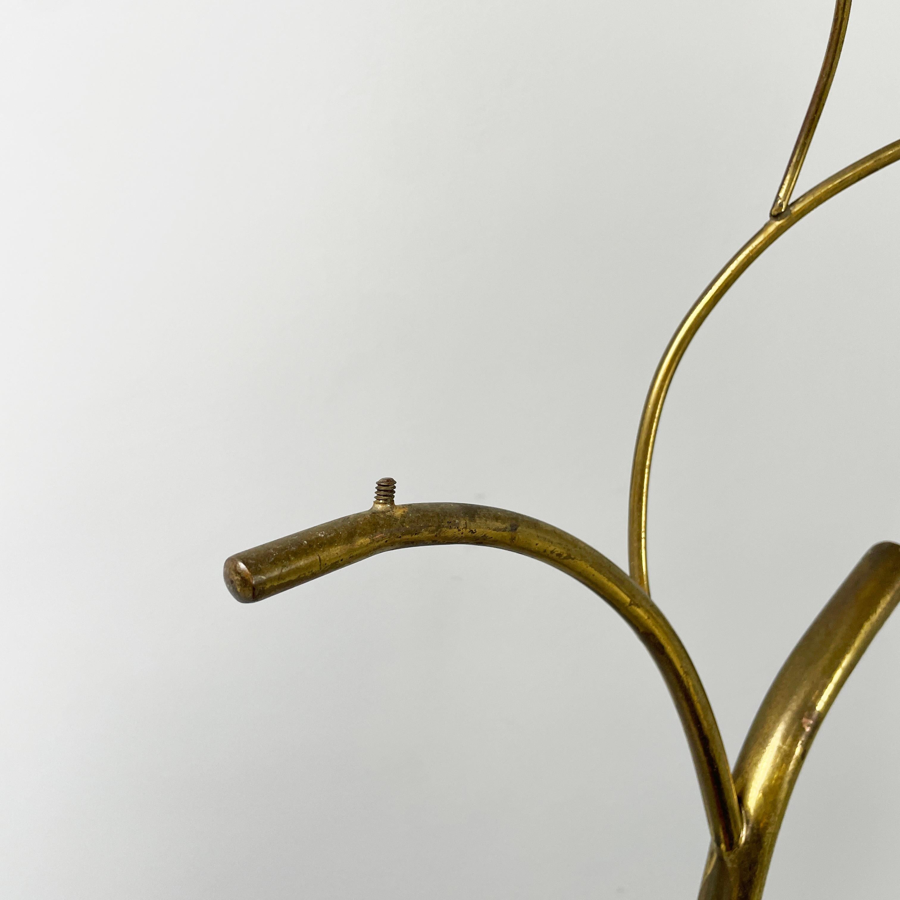Italian mid-century modern Floor hanger or hat rack in brass rod, 1950s For Sale 1