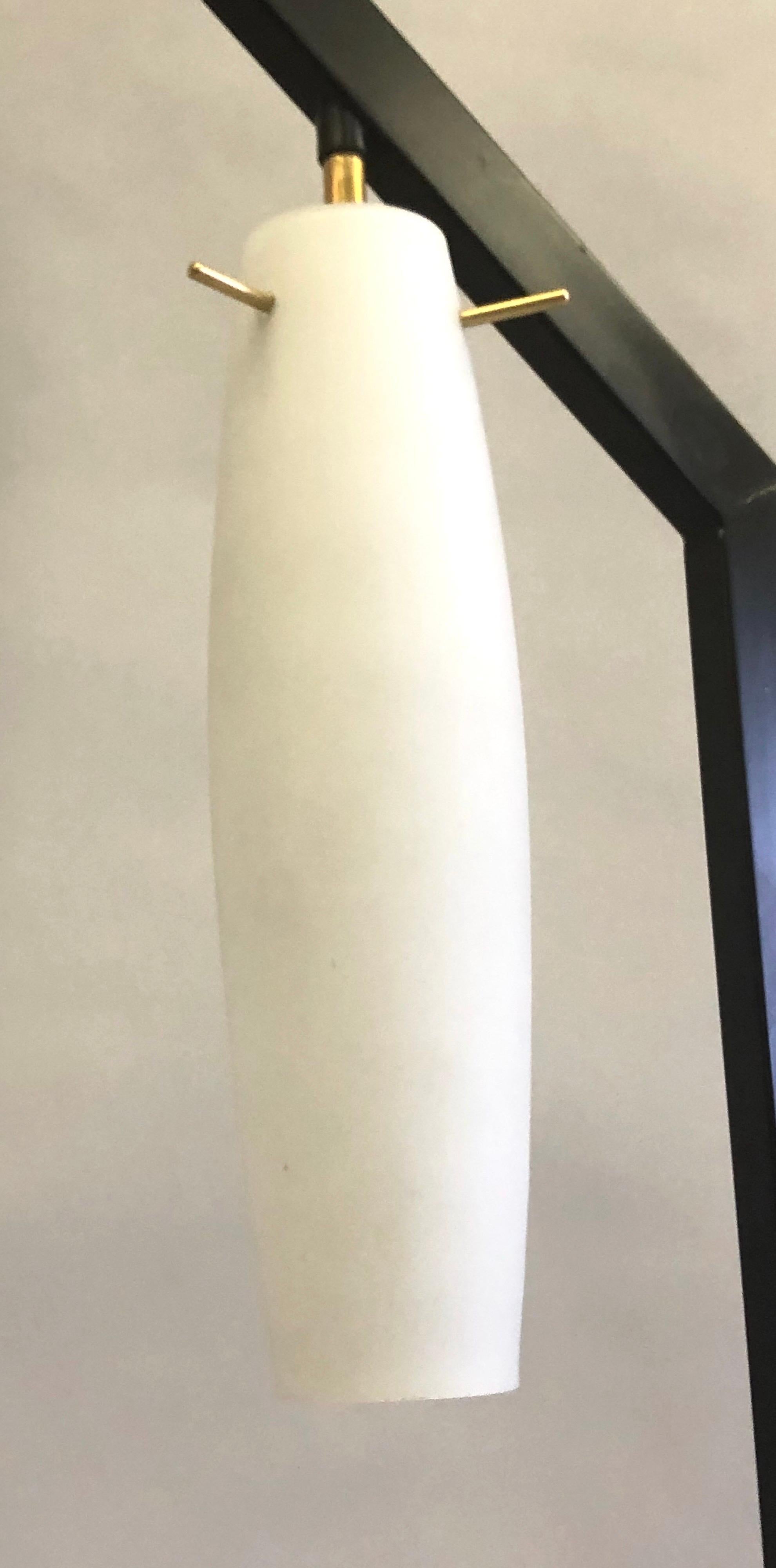 Italian Mid-Century Modern Floor Lamp in the style of Arredoluce For Sale 3